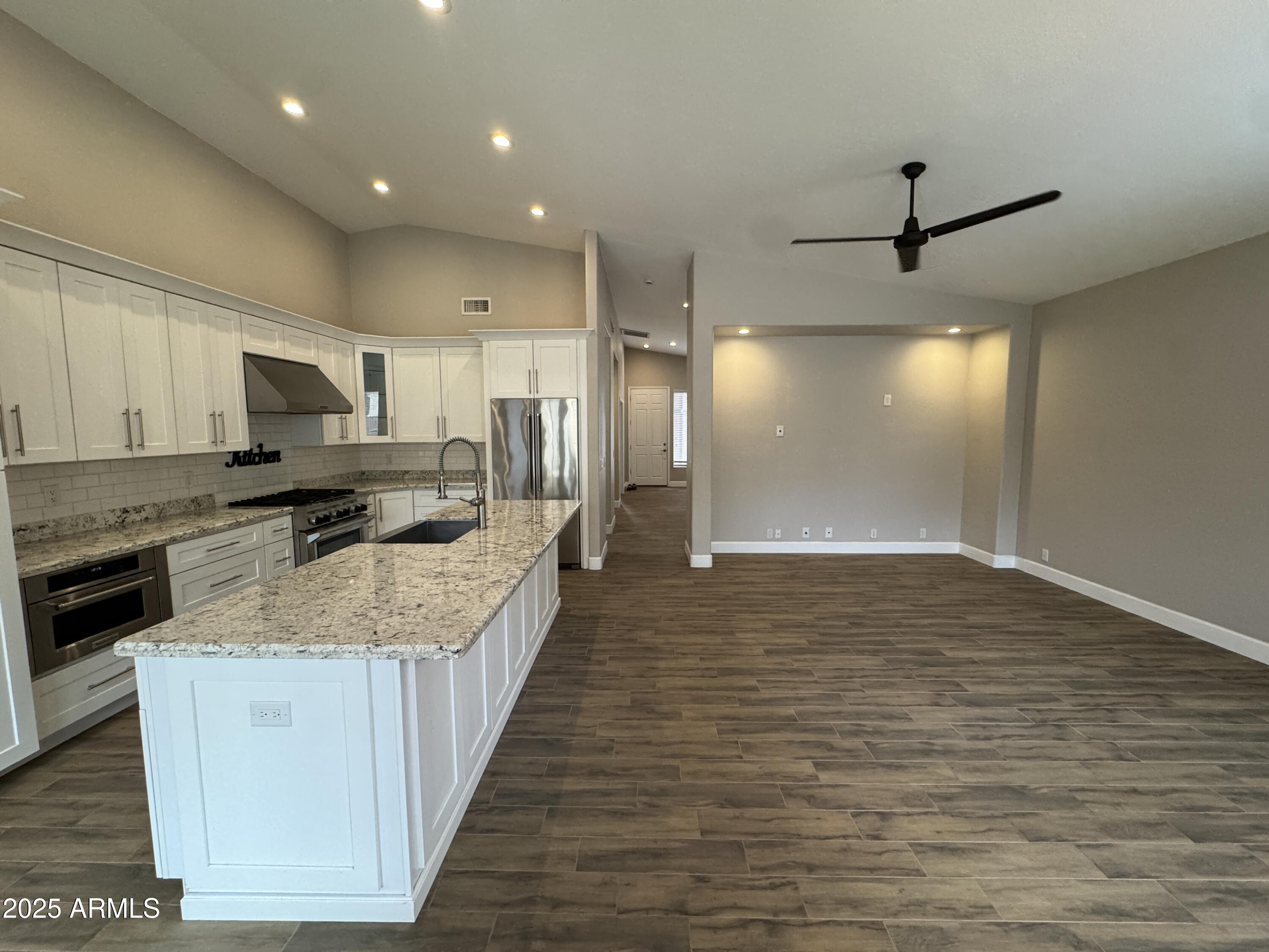 1710 E Tradewind Court