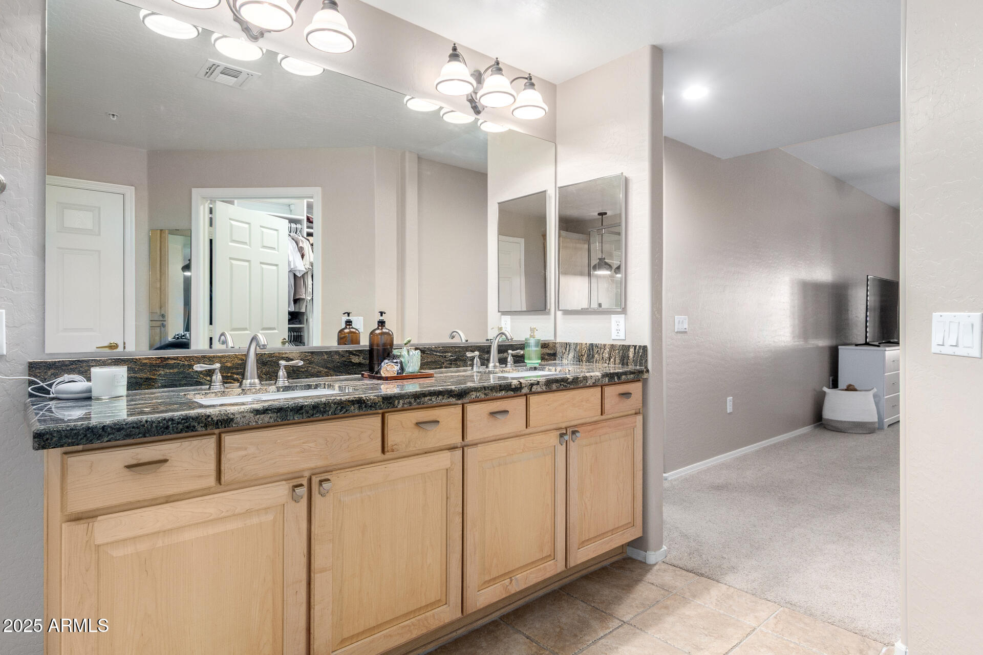 19700 N 76th Street 1151