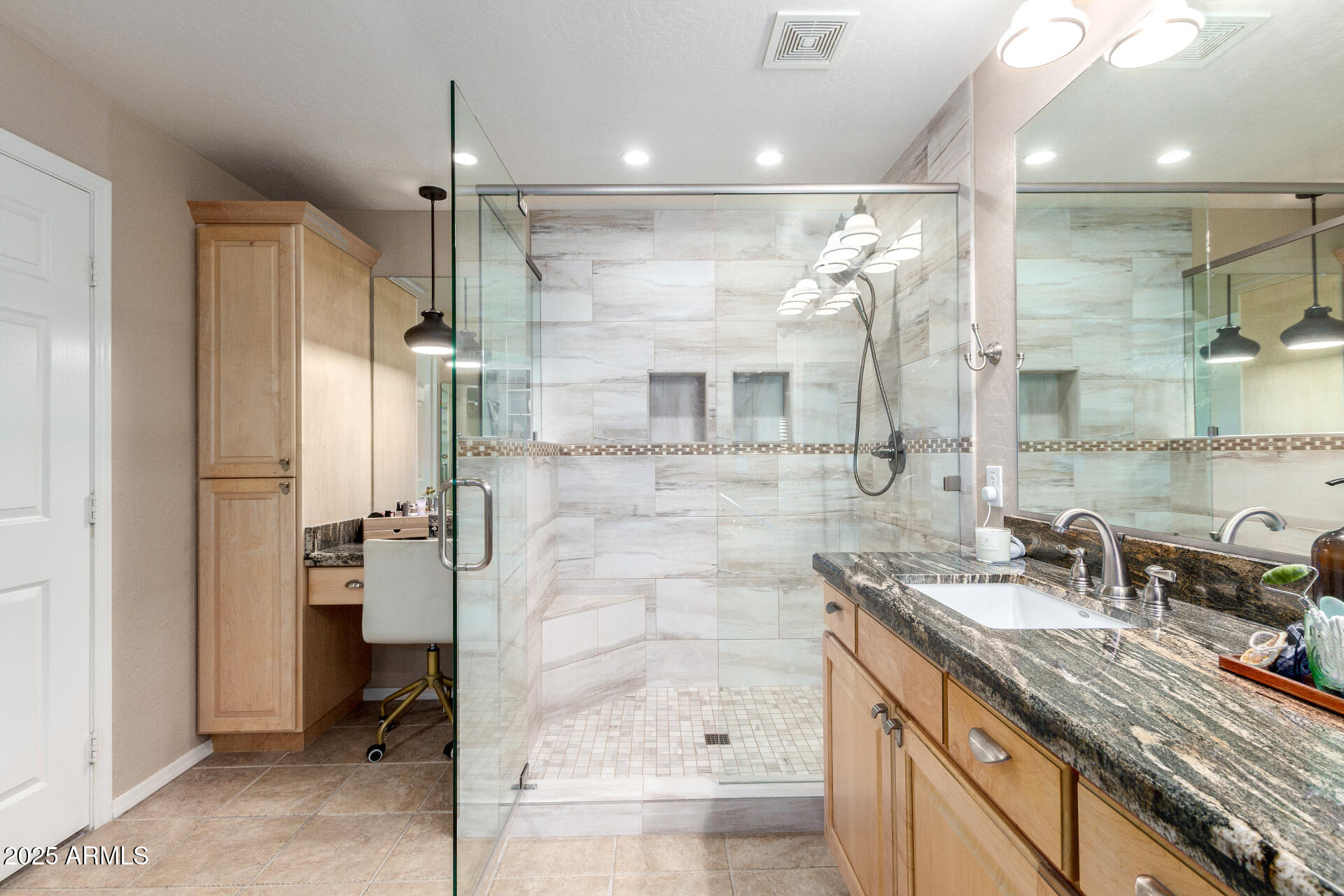 19700 N 76th Street 1151