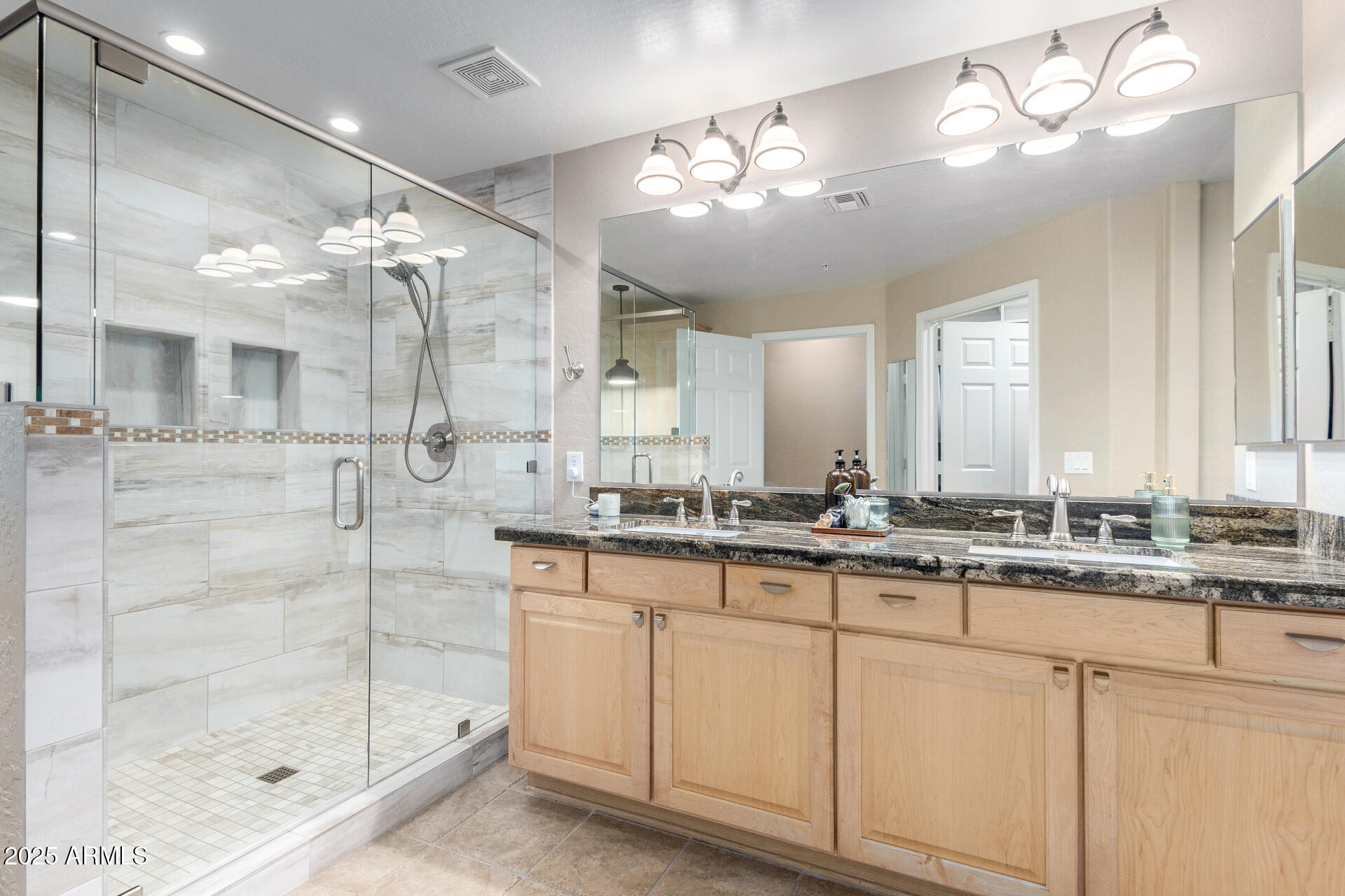 19700 N 76th Street 1151