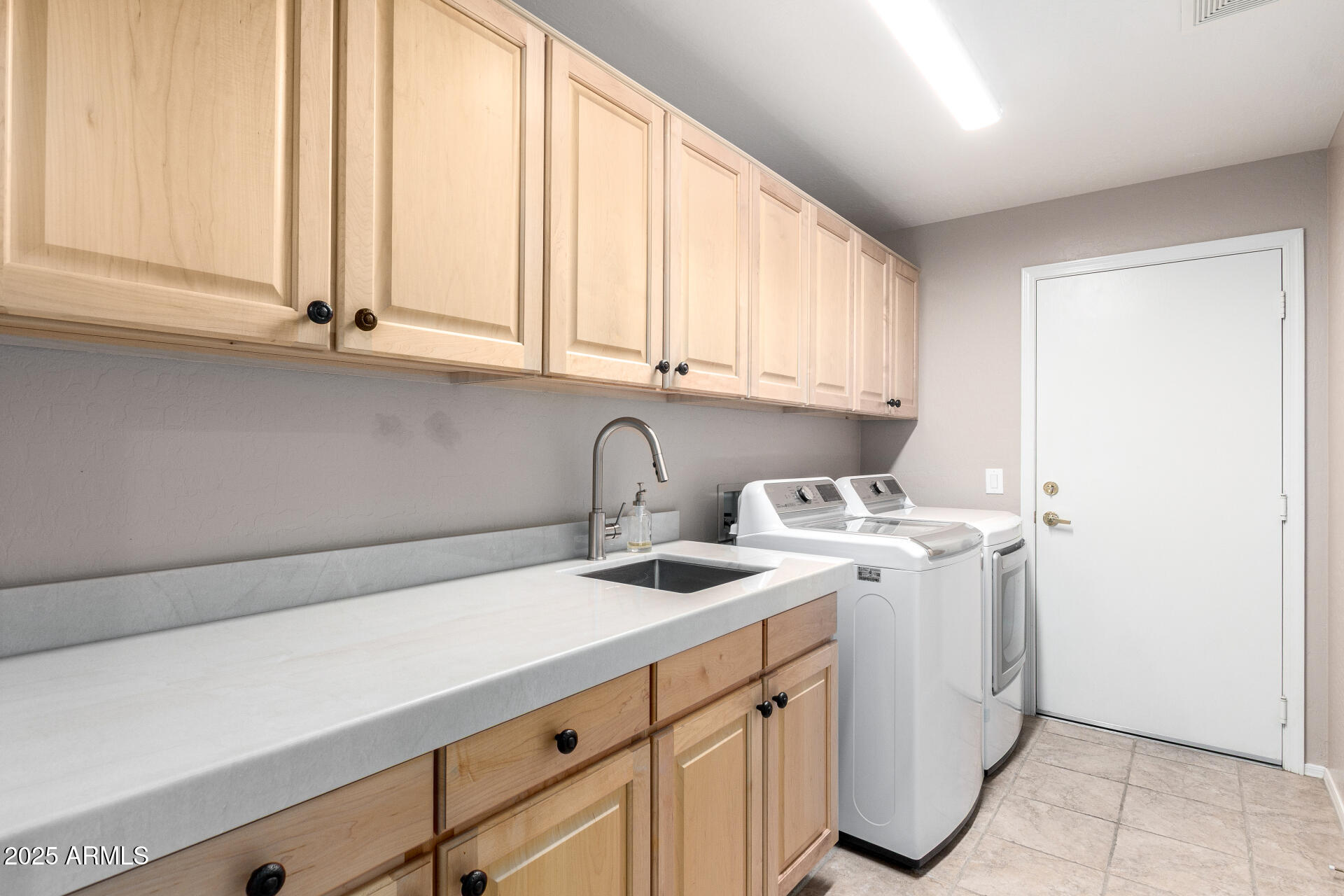 19700 N 76th Street 1151