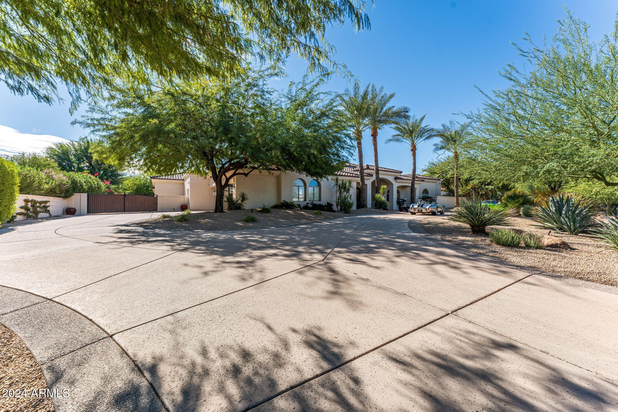 6515 E STALLION Road