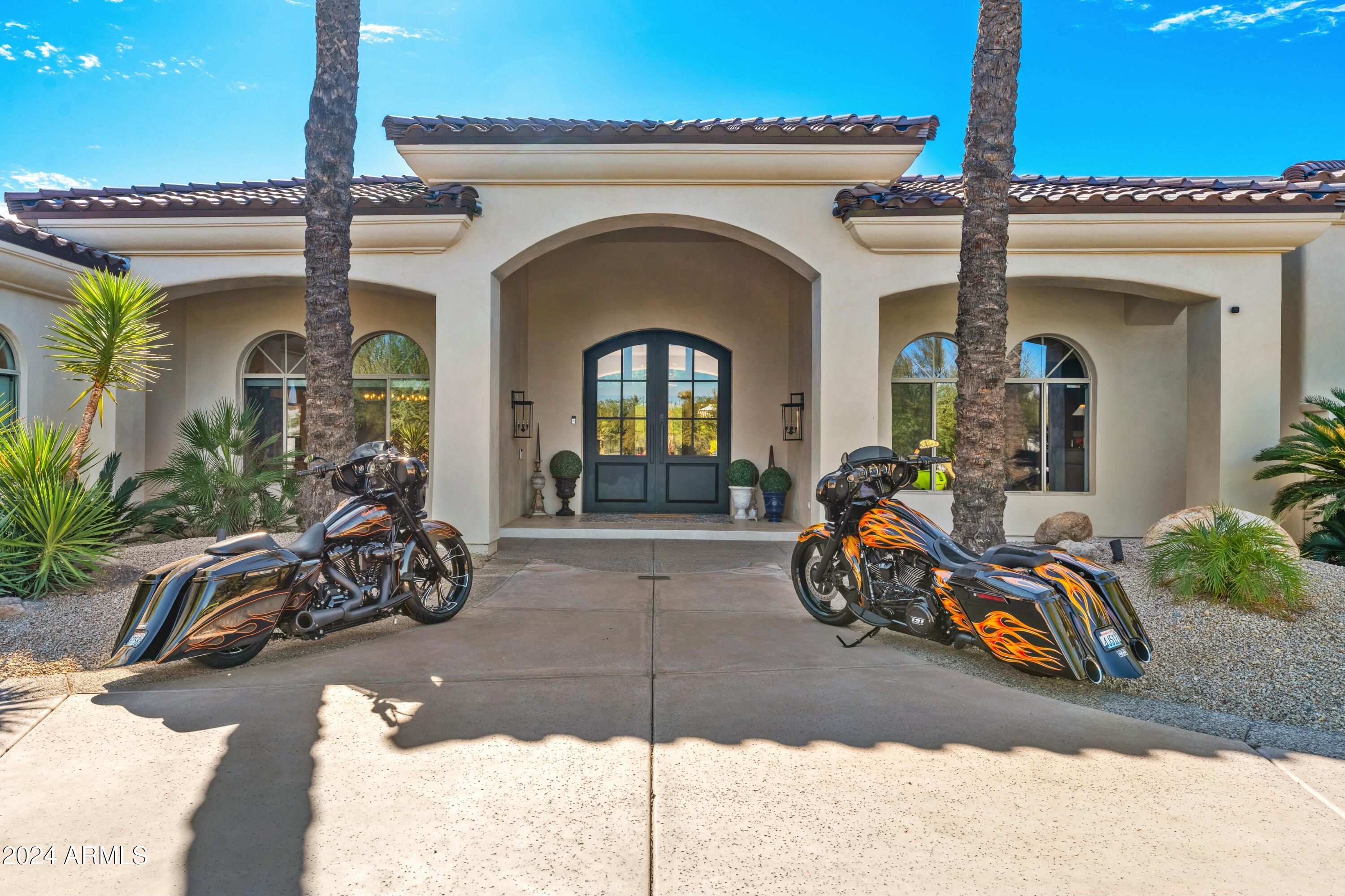 6515 E STALLION Road