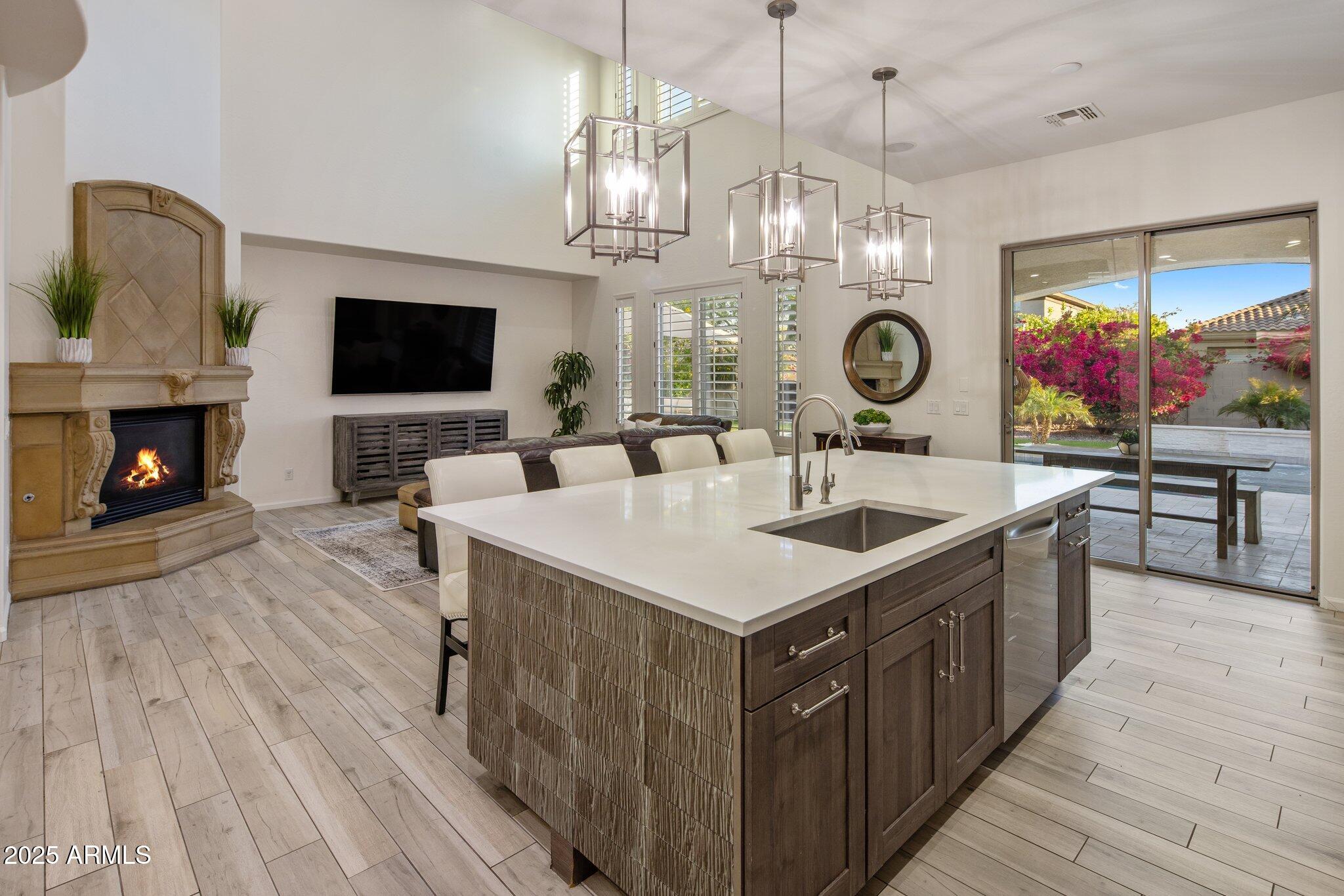 3641 E LOS GATOS Drive