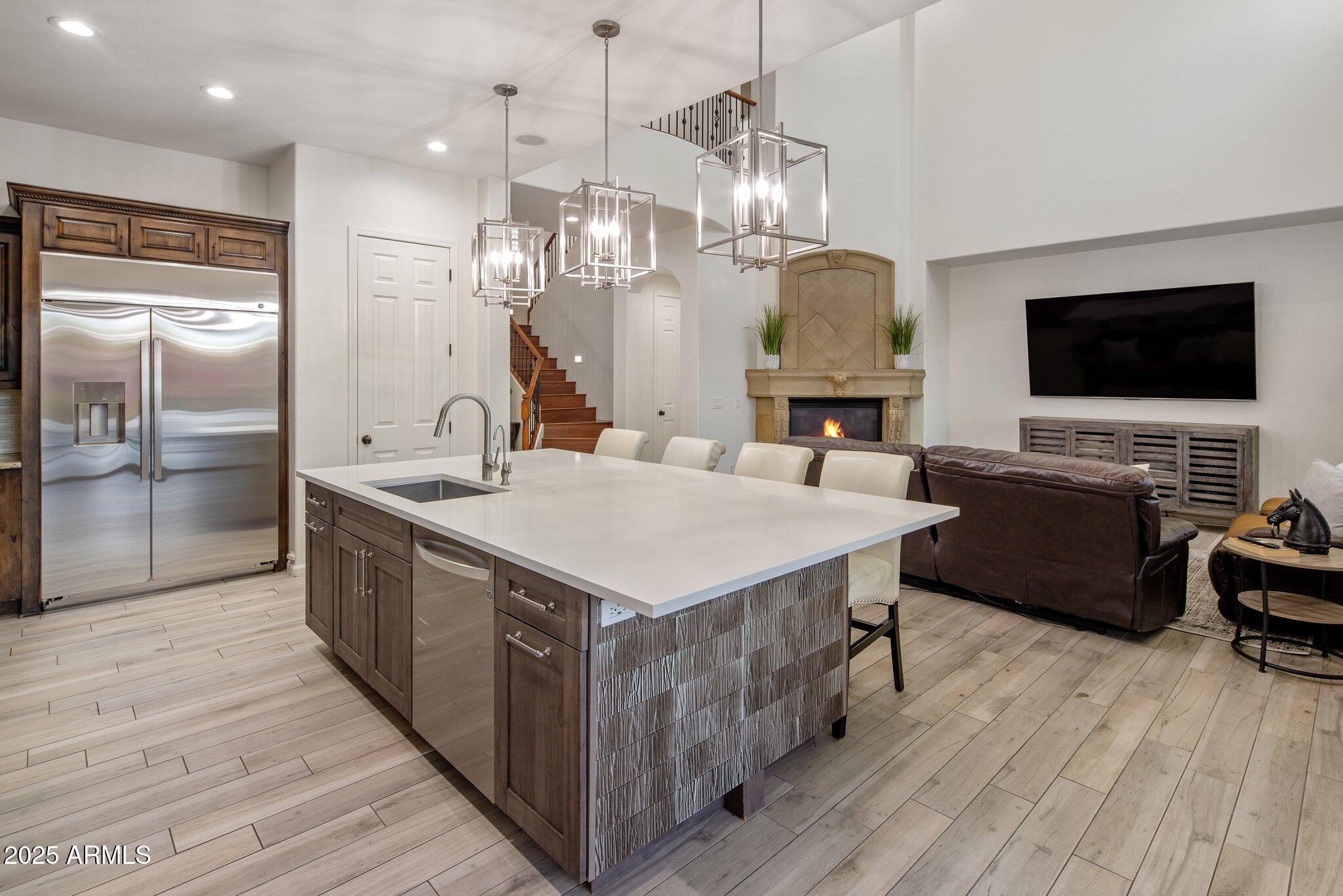 3641 E LOS GATOS Drive