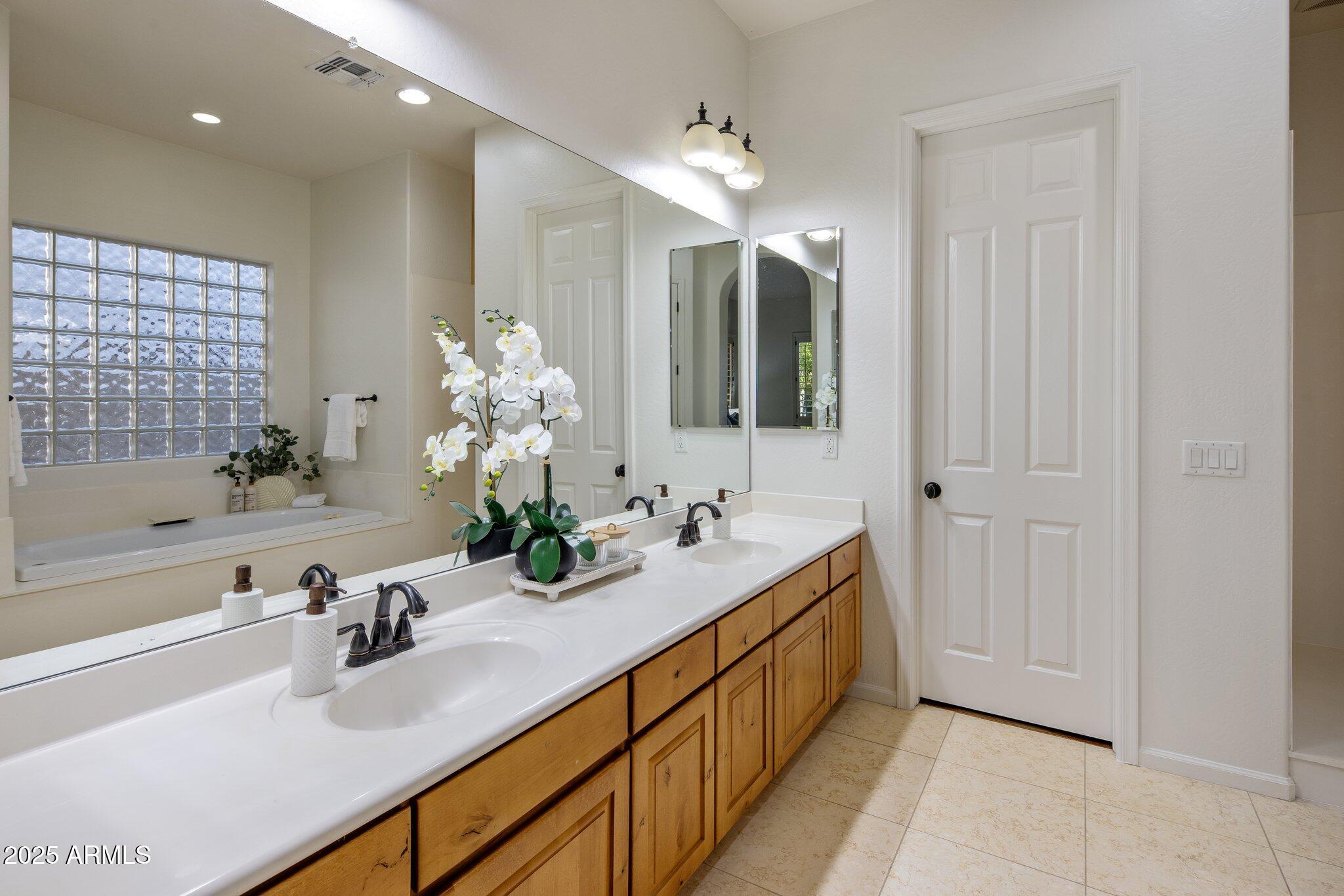 3641 E LOS GATOS Drive