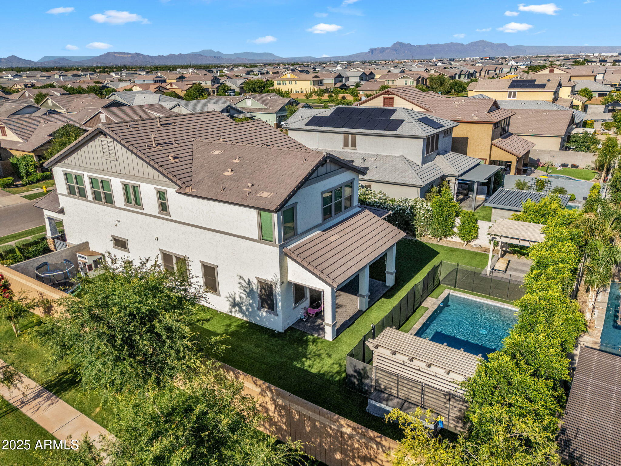 3415 E ARABIAN Drive