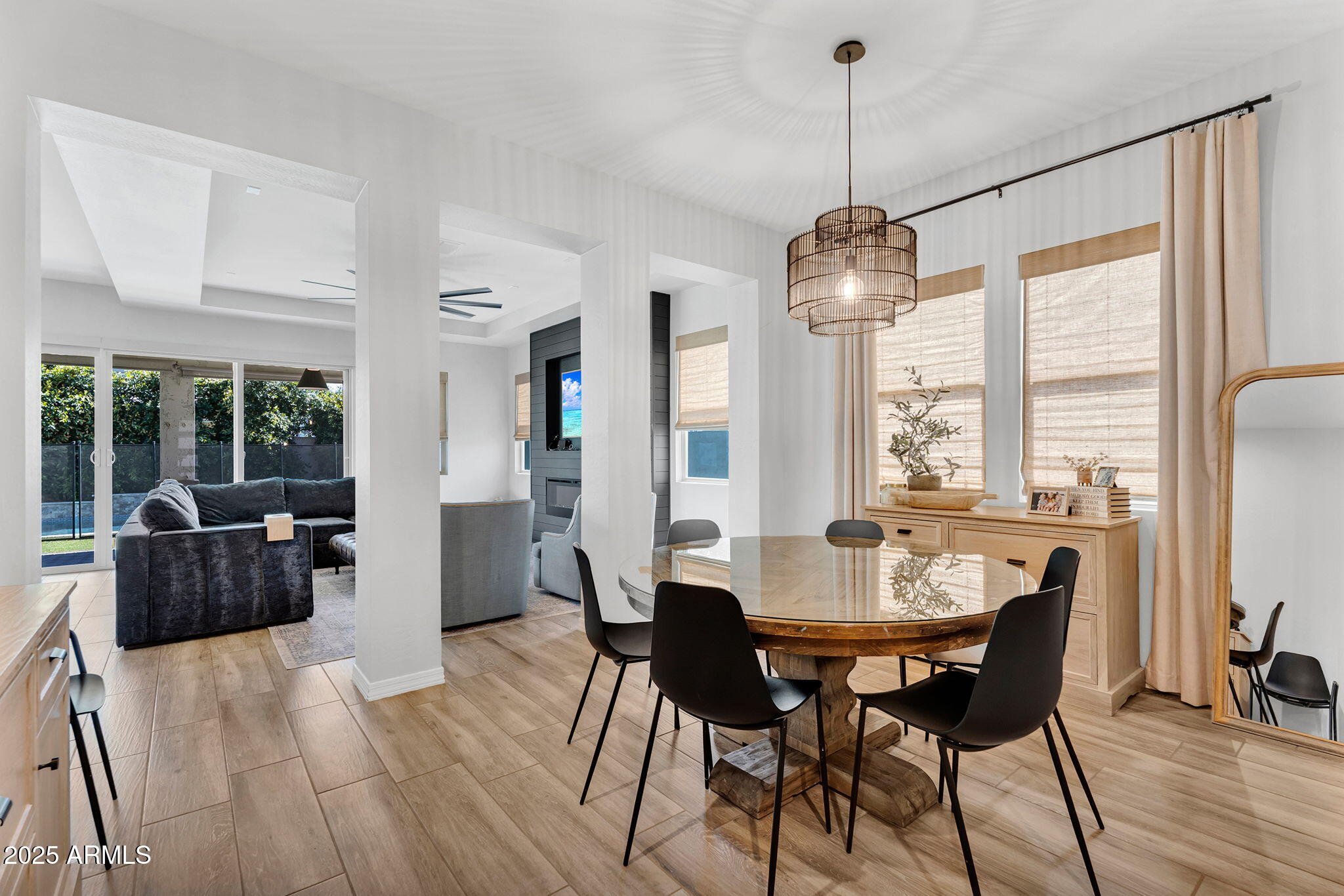 3415 E ARABIAN Drive