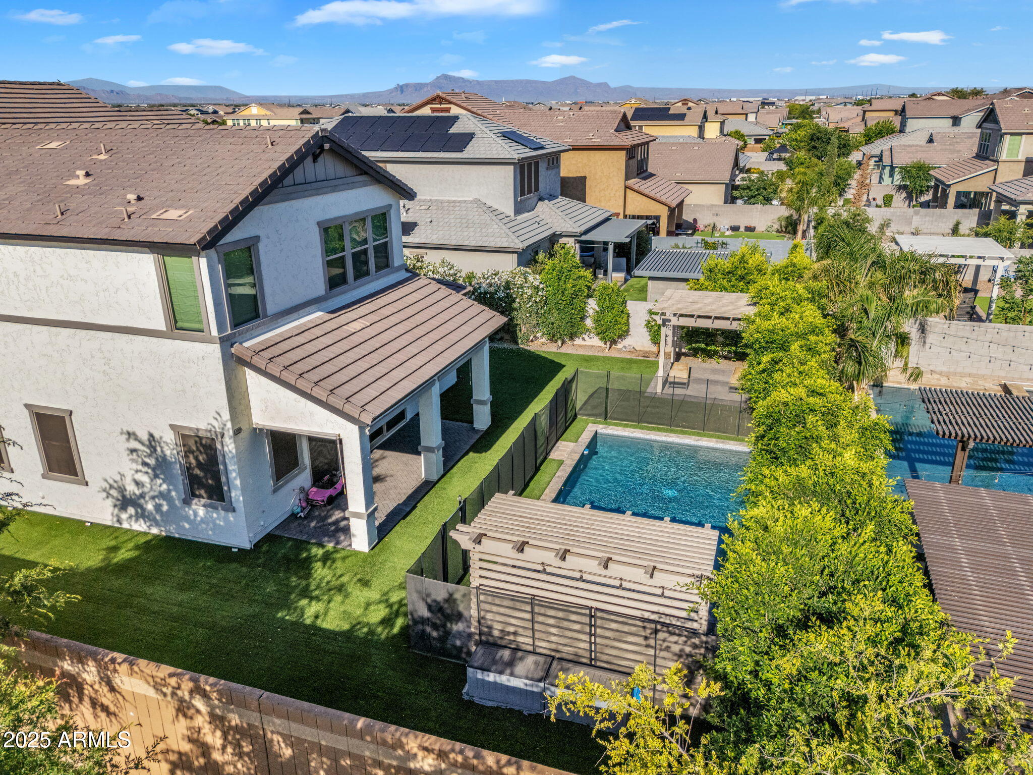 3415 E ARABIAN Drive