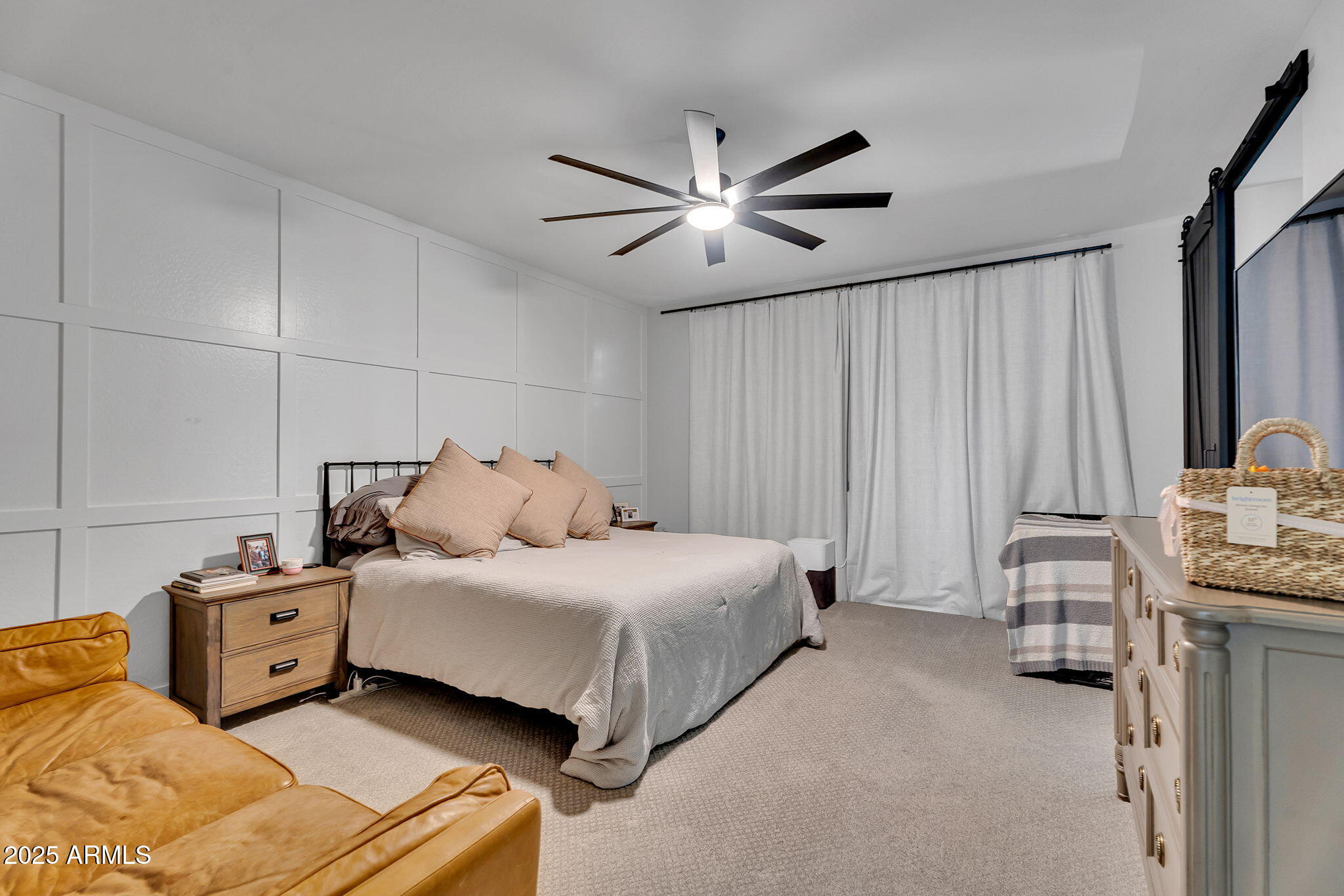 3415 E ARABIAN Drive