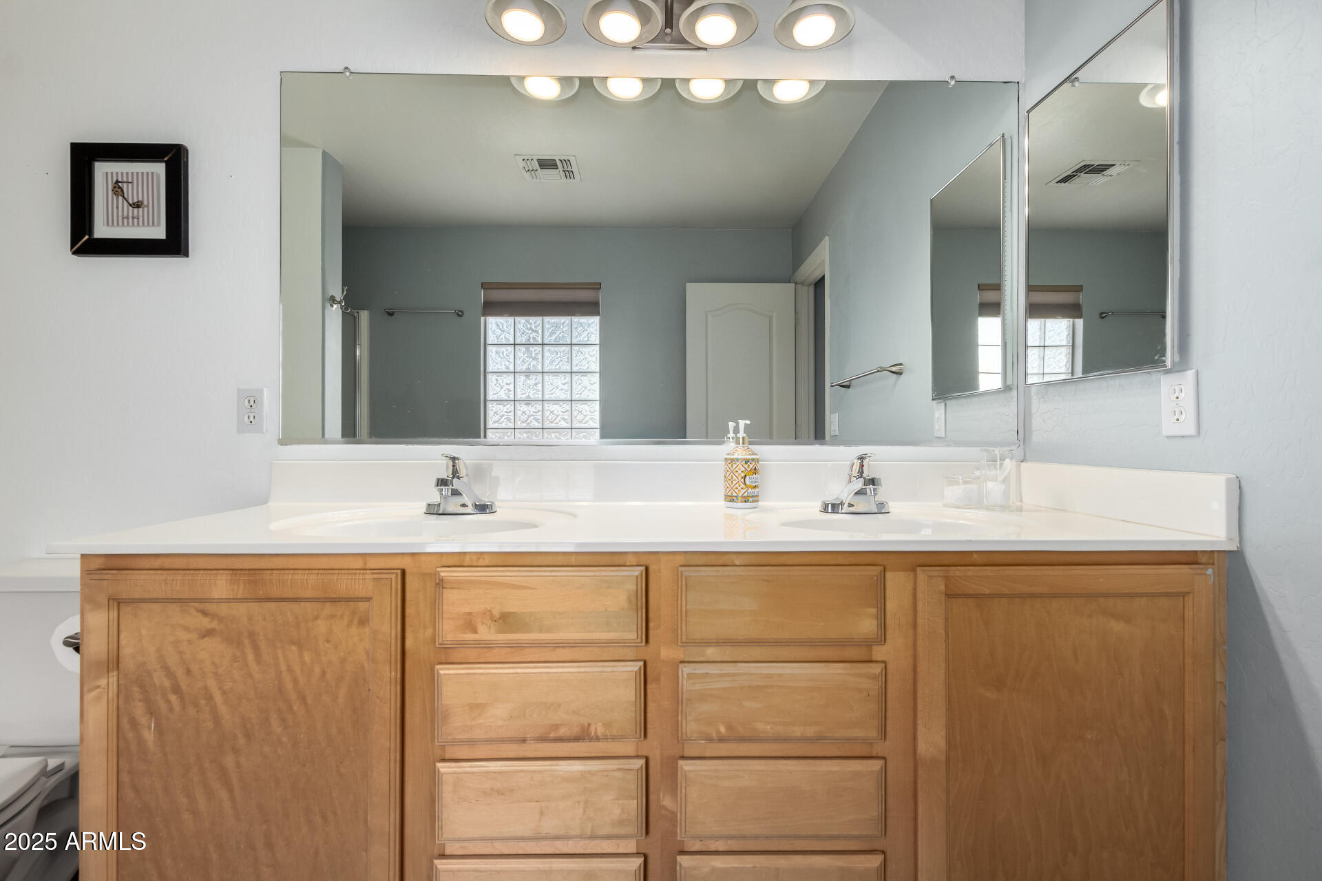 2116 S SHELBY