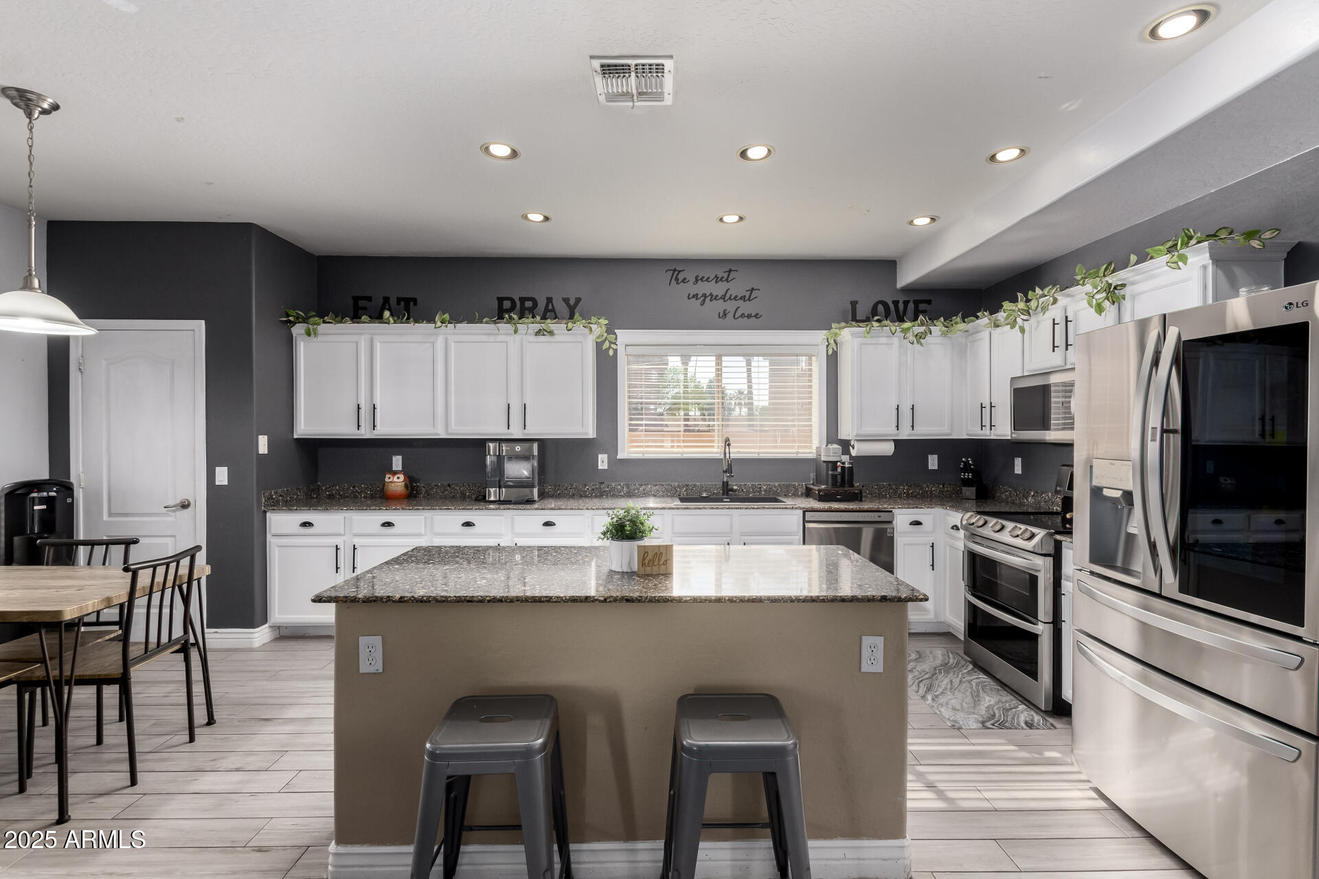 2116 S SHELBY