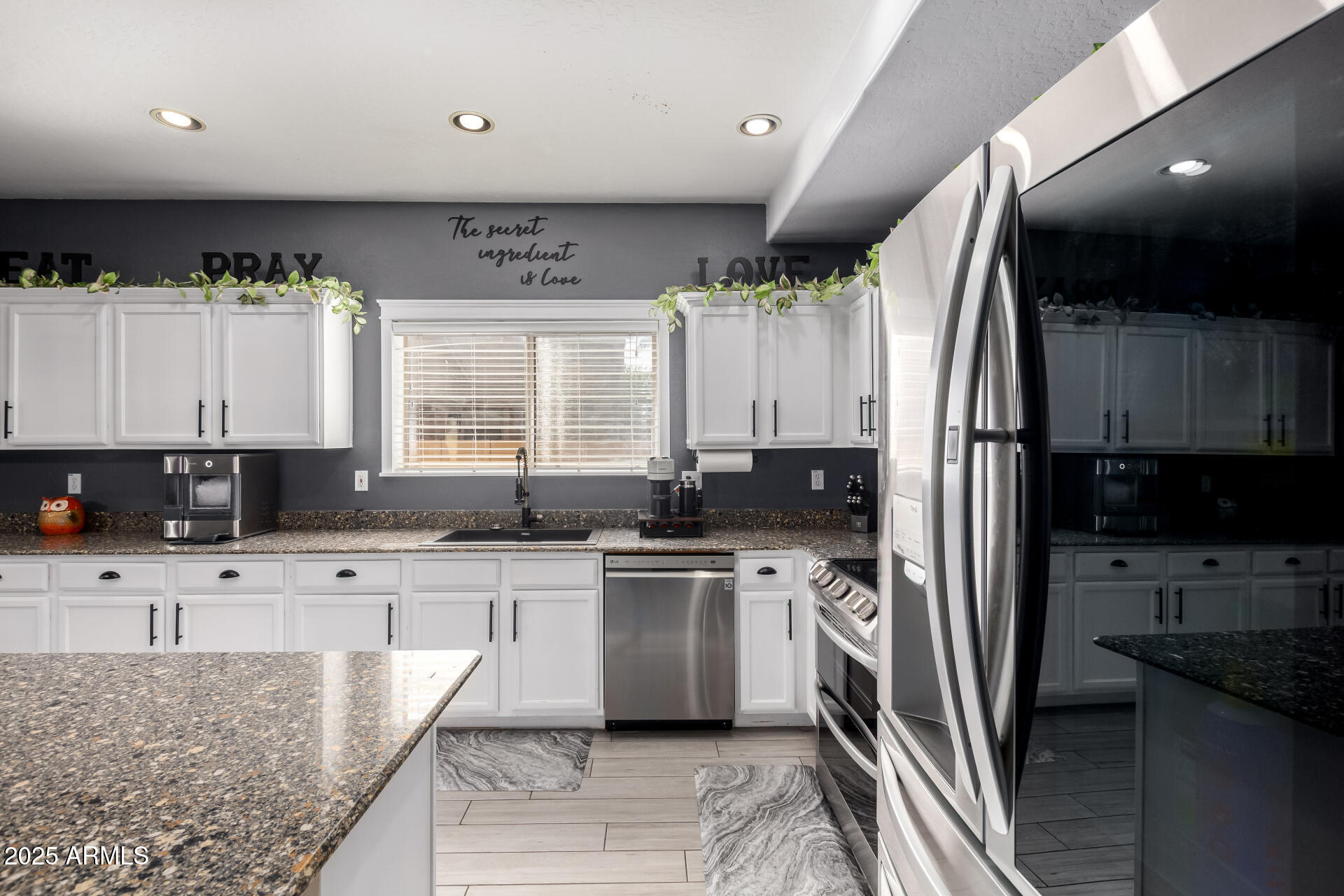 2116 S SHELBY