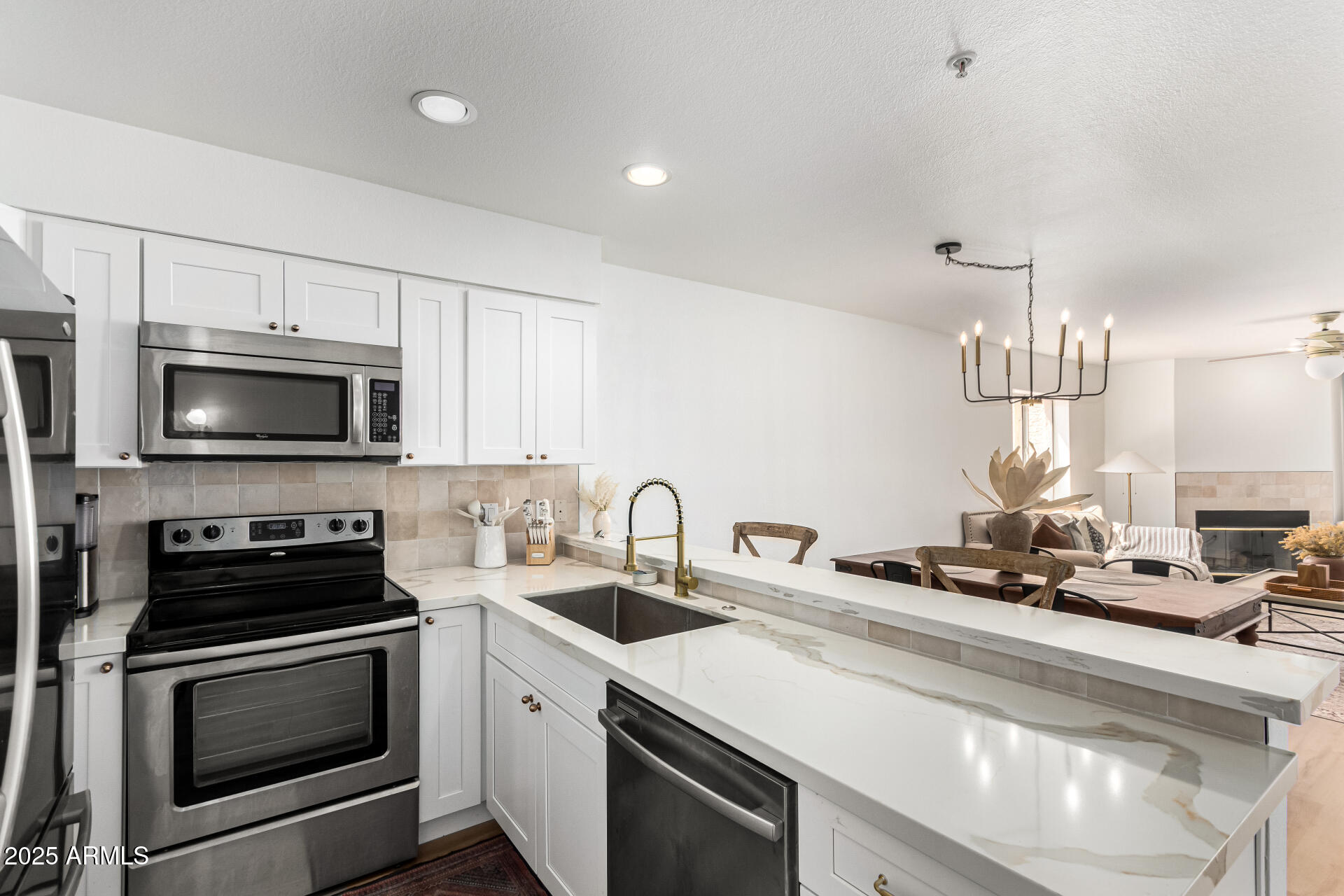 10080 E MOUNTAIN VIEW LAKE Drive 327