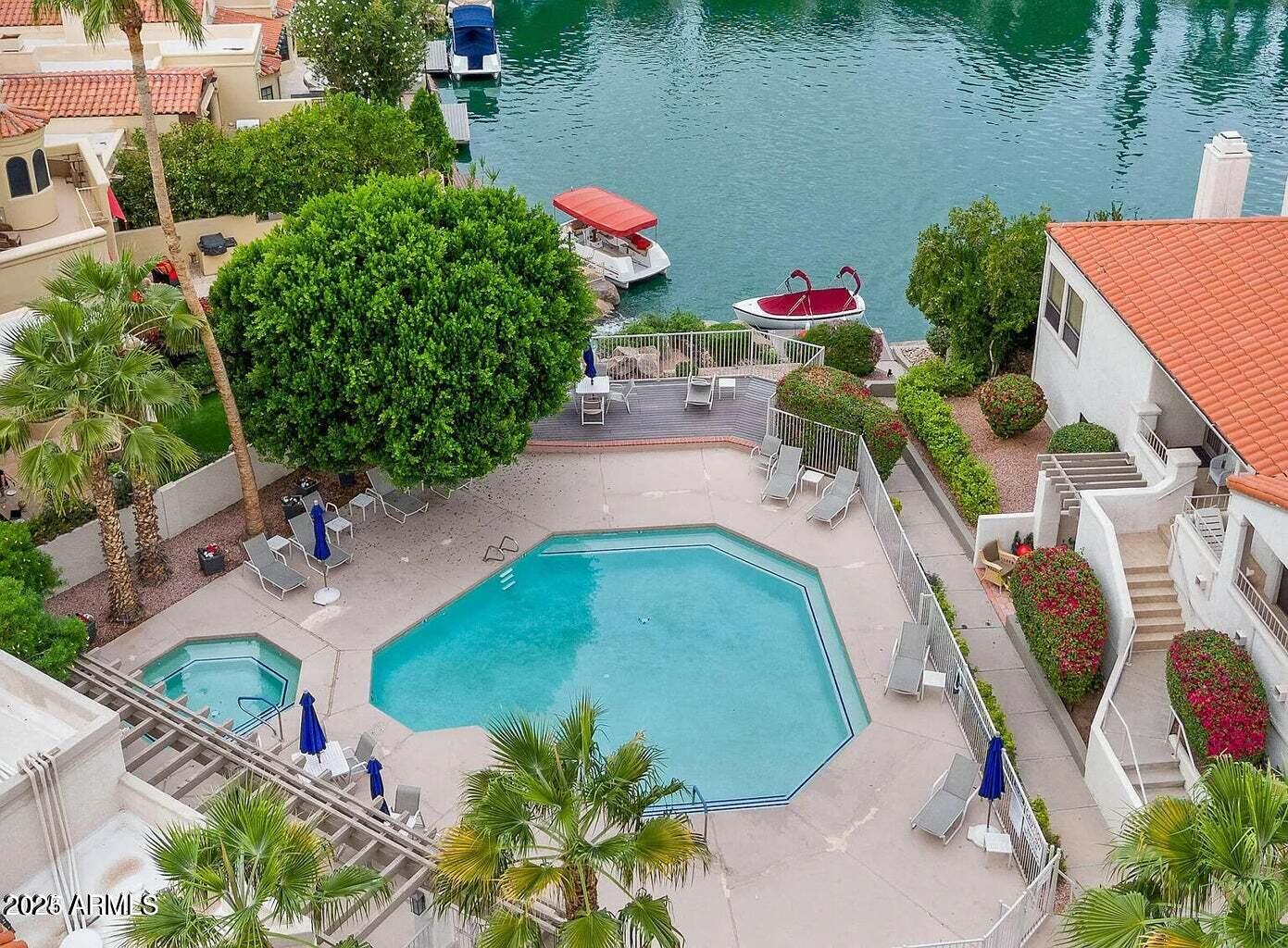 10080 E MOUNTAIN VIEW LAKE Drive 327