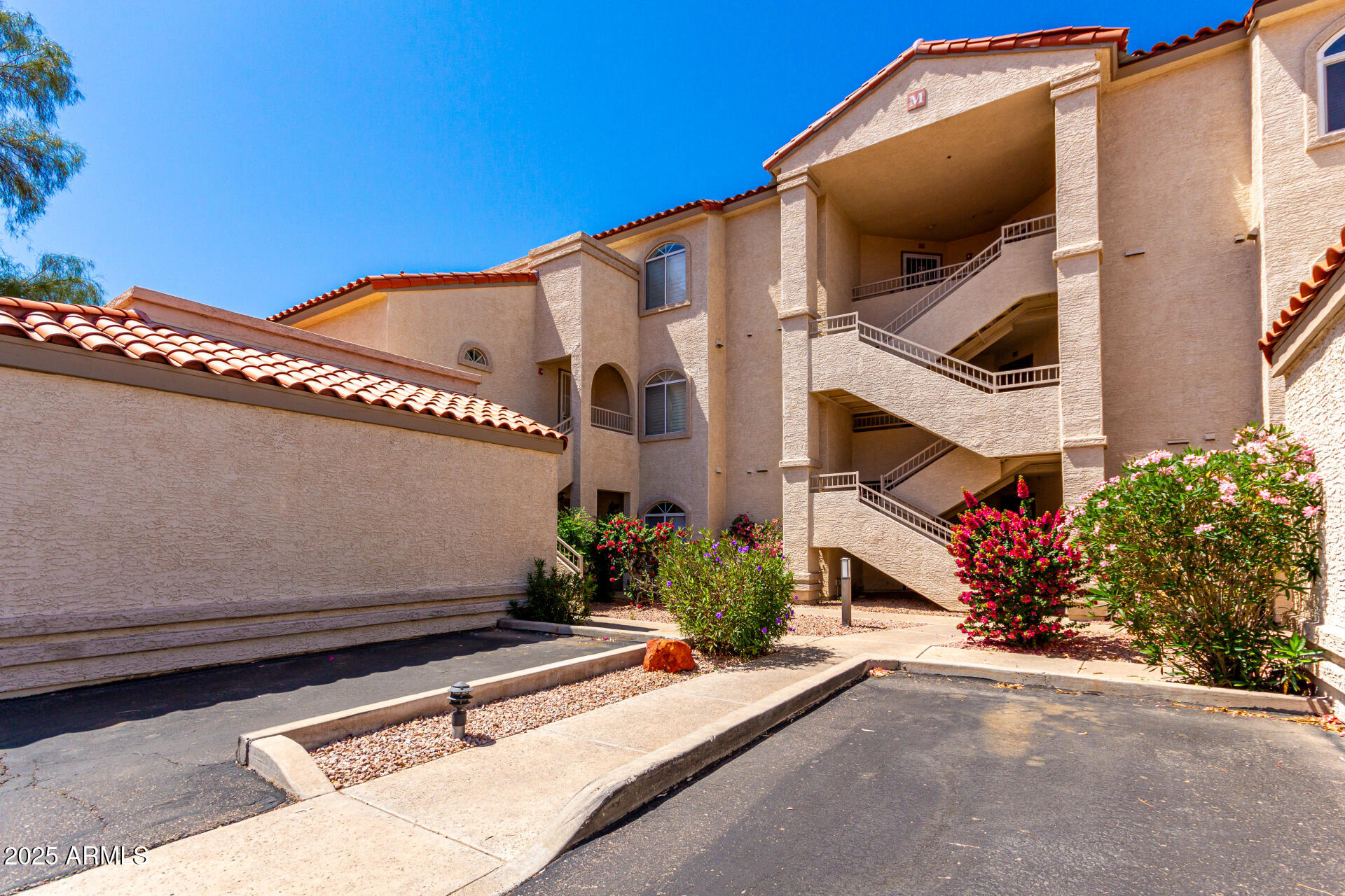 10080 E MOUNTAIN VIEW LAKE Drive 327