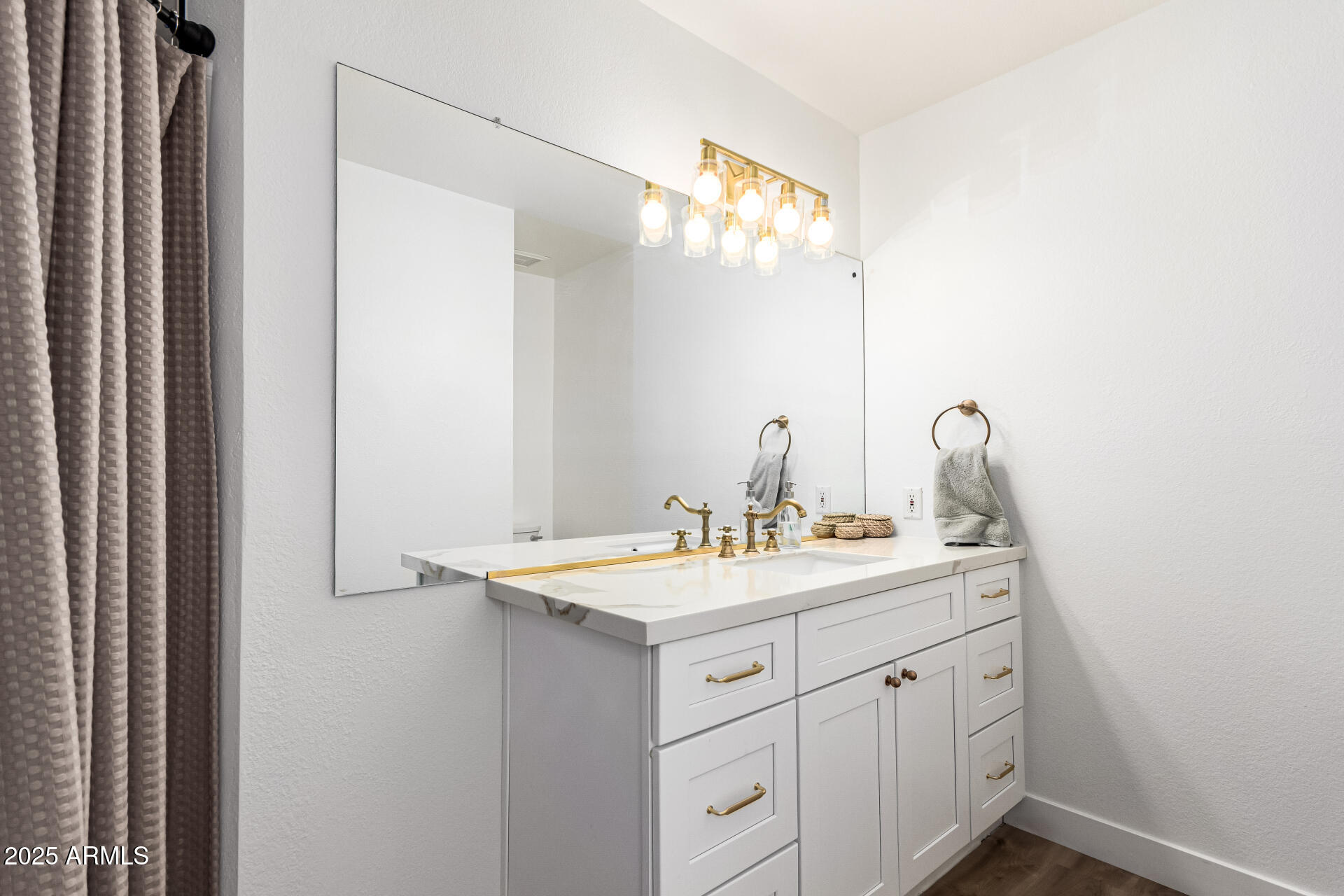 10080 E MOUNTAIN VIEW LAKE Drive 327