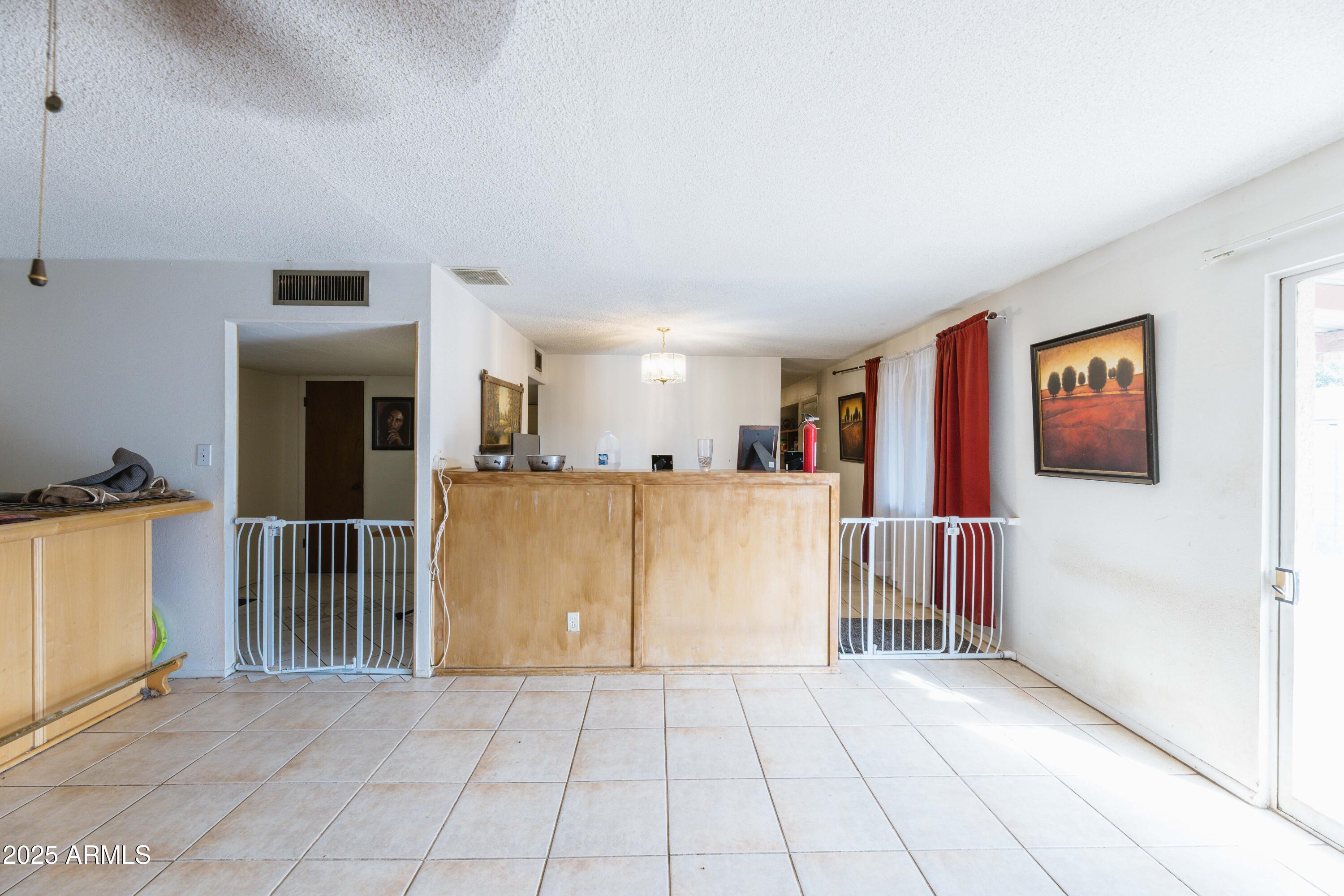 6445 W WINDSOR Boulevard