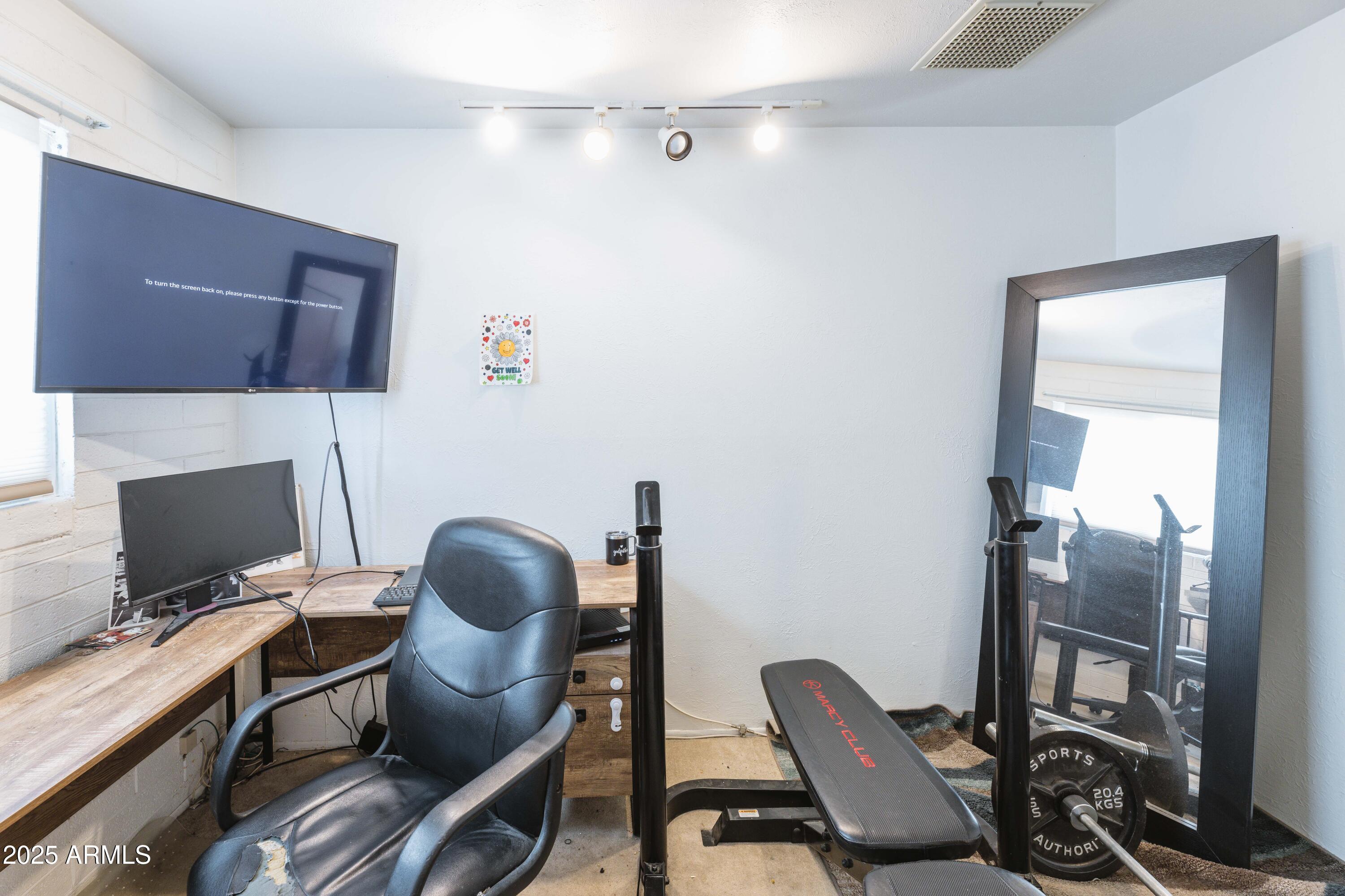 6445 W WINDSOR Boulevard