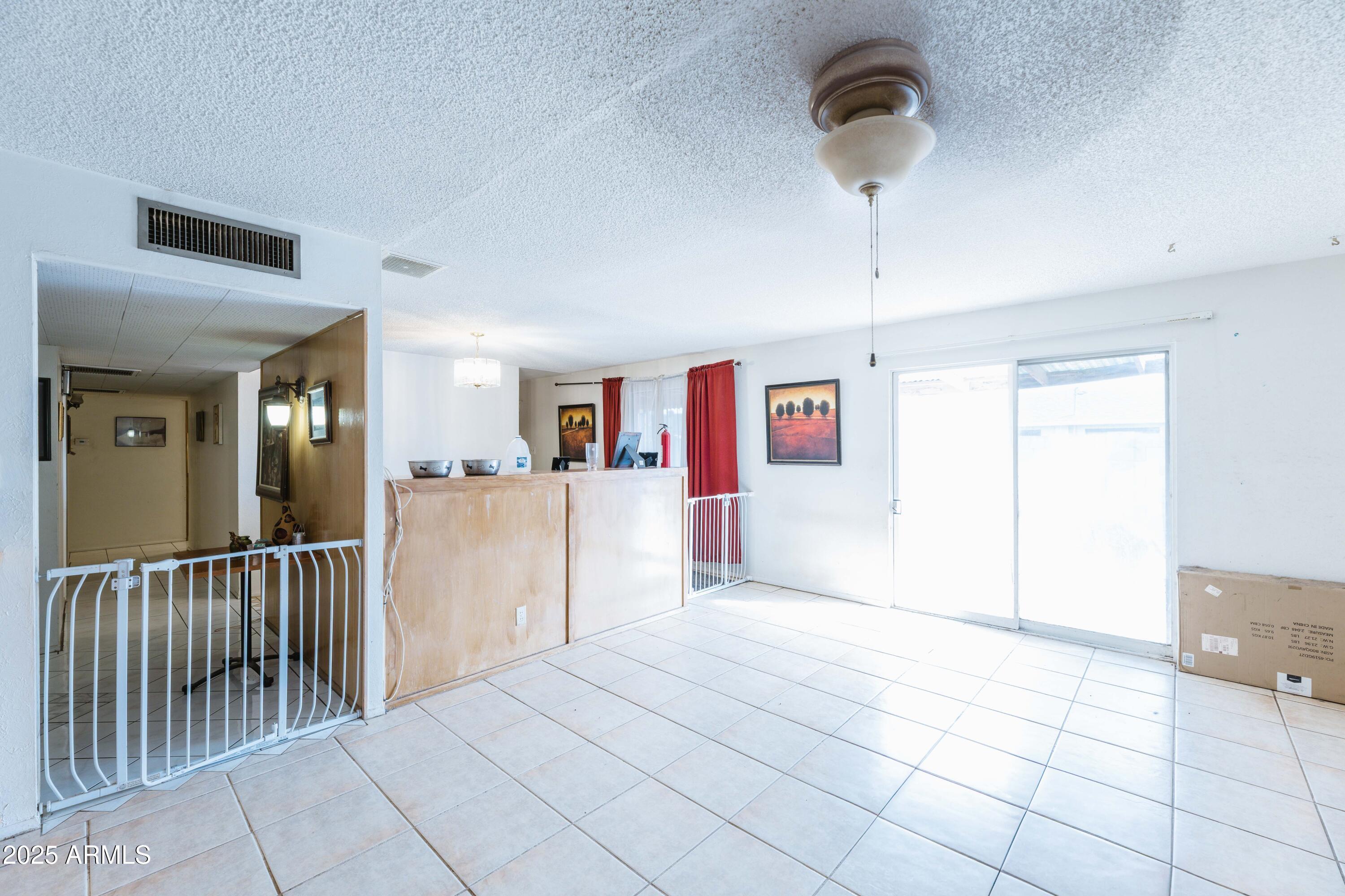 6445 W WINDSOR Boulevard