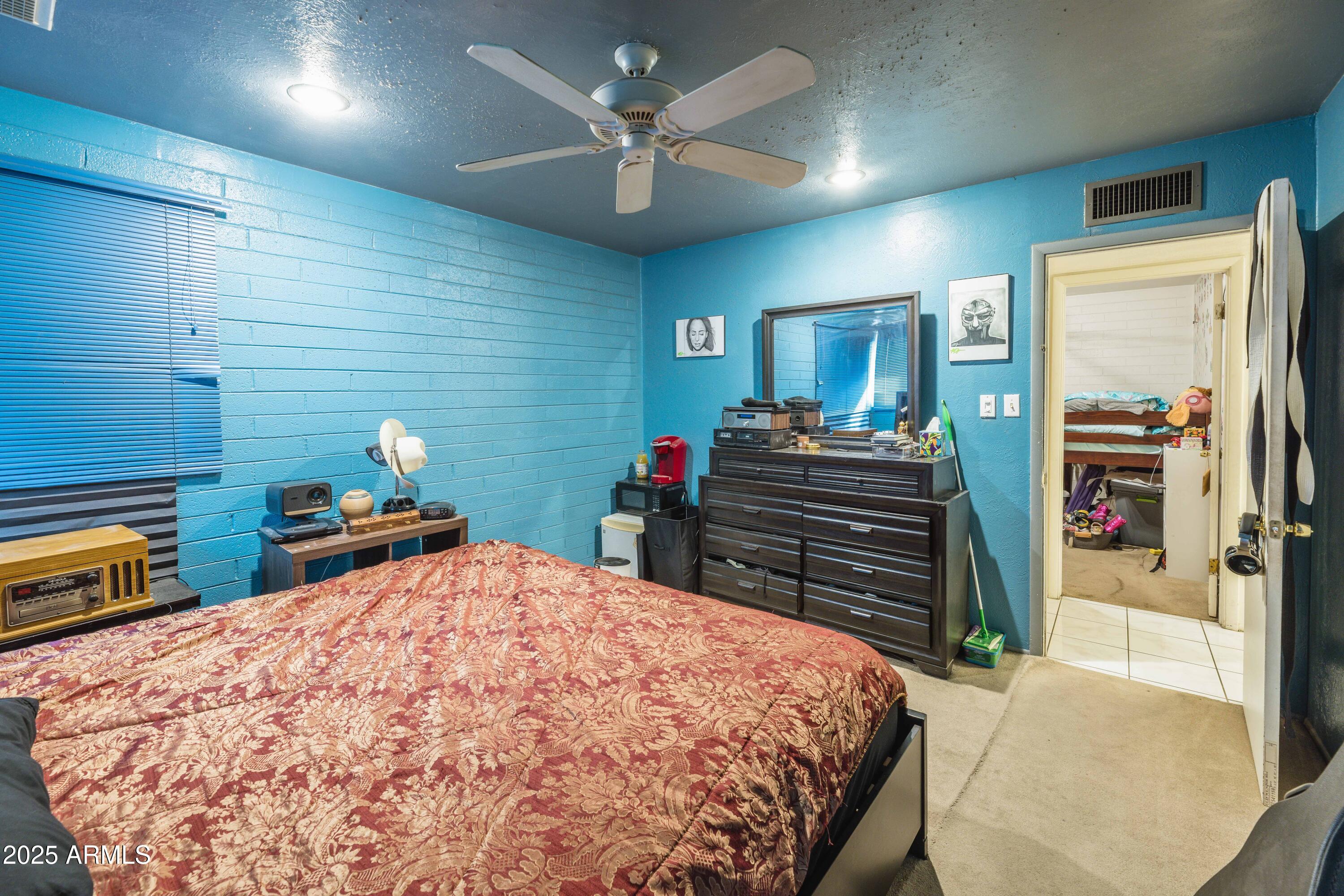 6445 W WINDSOR Boulevard