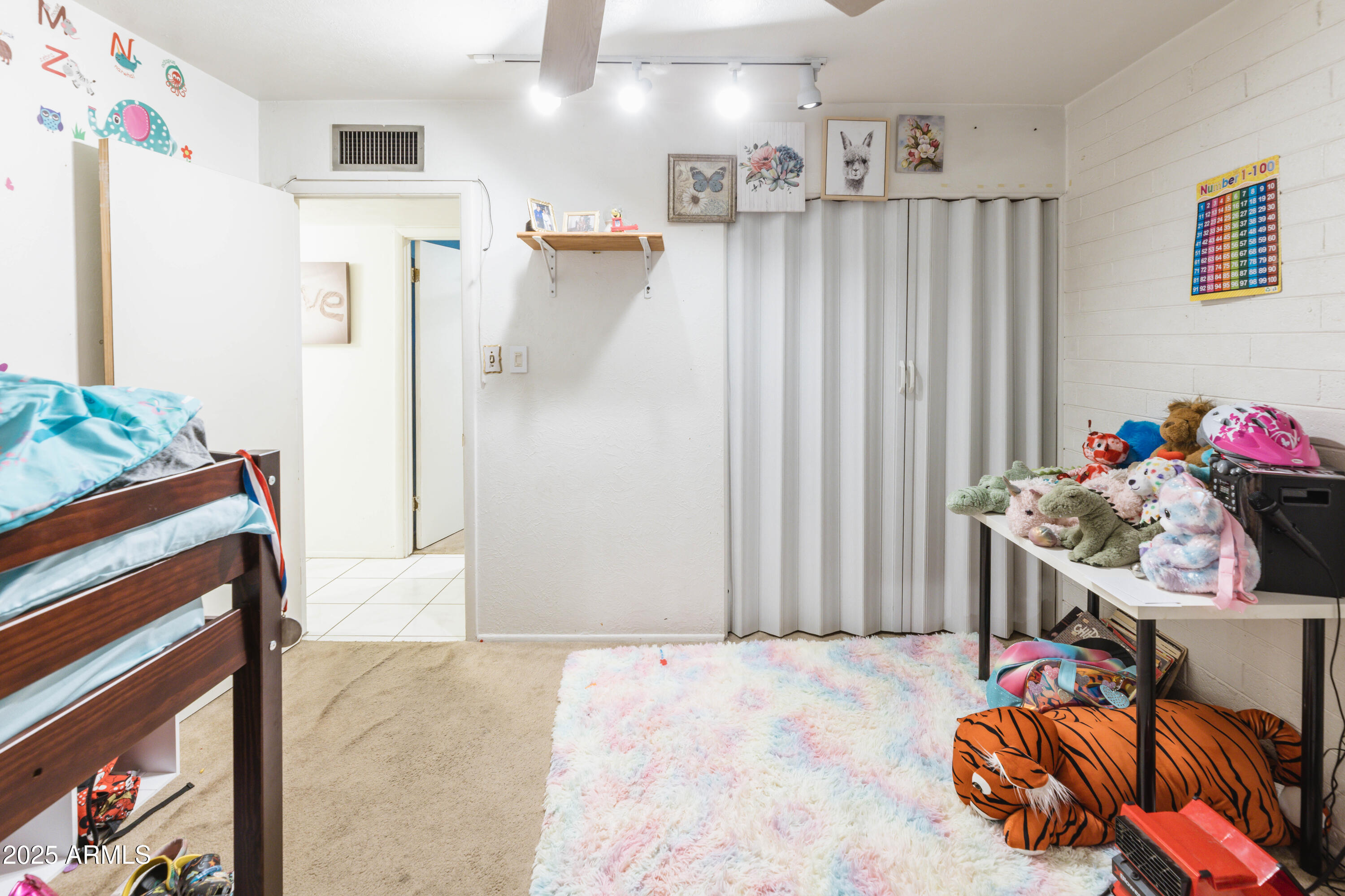 6445 W WINDSOR Boulevard