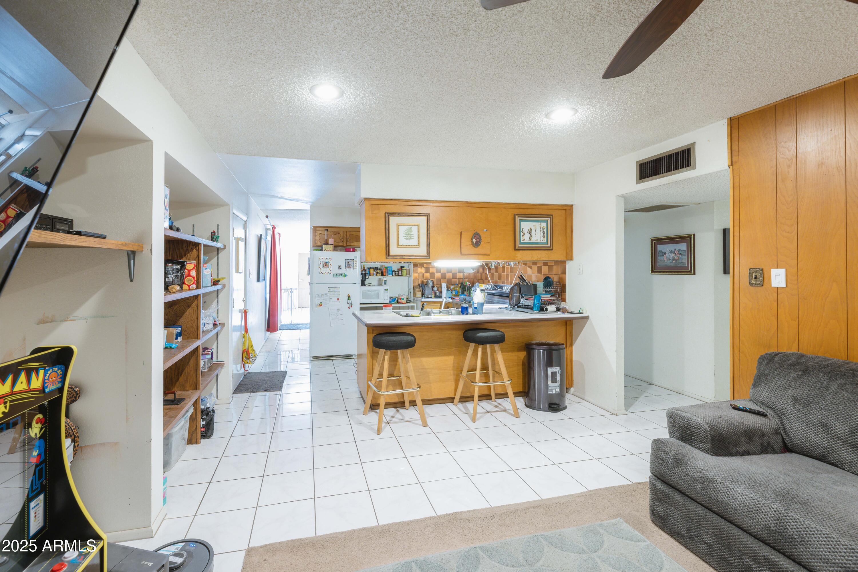 6445 W WINDSOR Boulevard