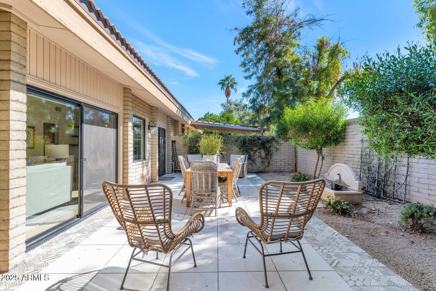 4525 N 66TH Street, 10