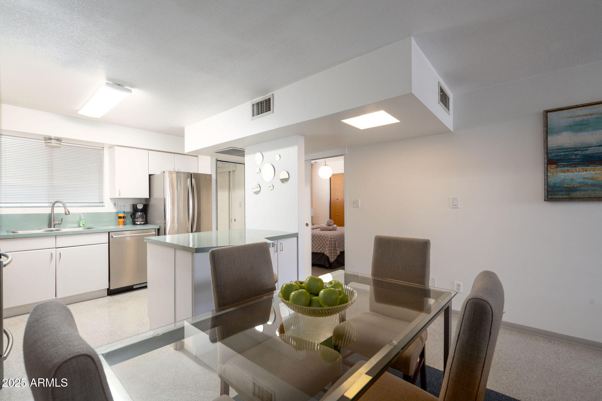 6936 E 4TH Street, 5