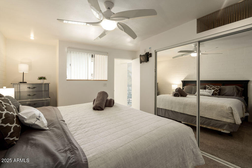 6936 E 4TH Street, 5