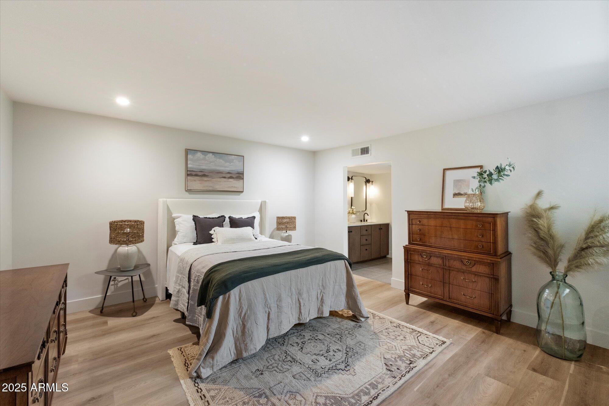 6055 E VERNON Avenue