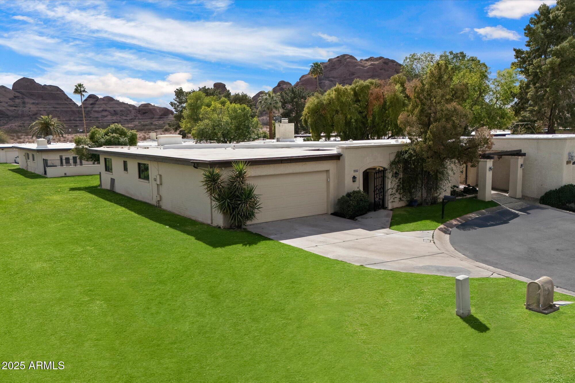 6055 E VERNON Avenue