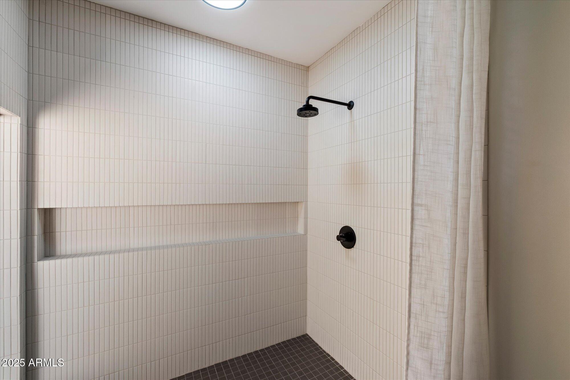 6055 E VERNON Avenue