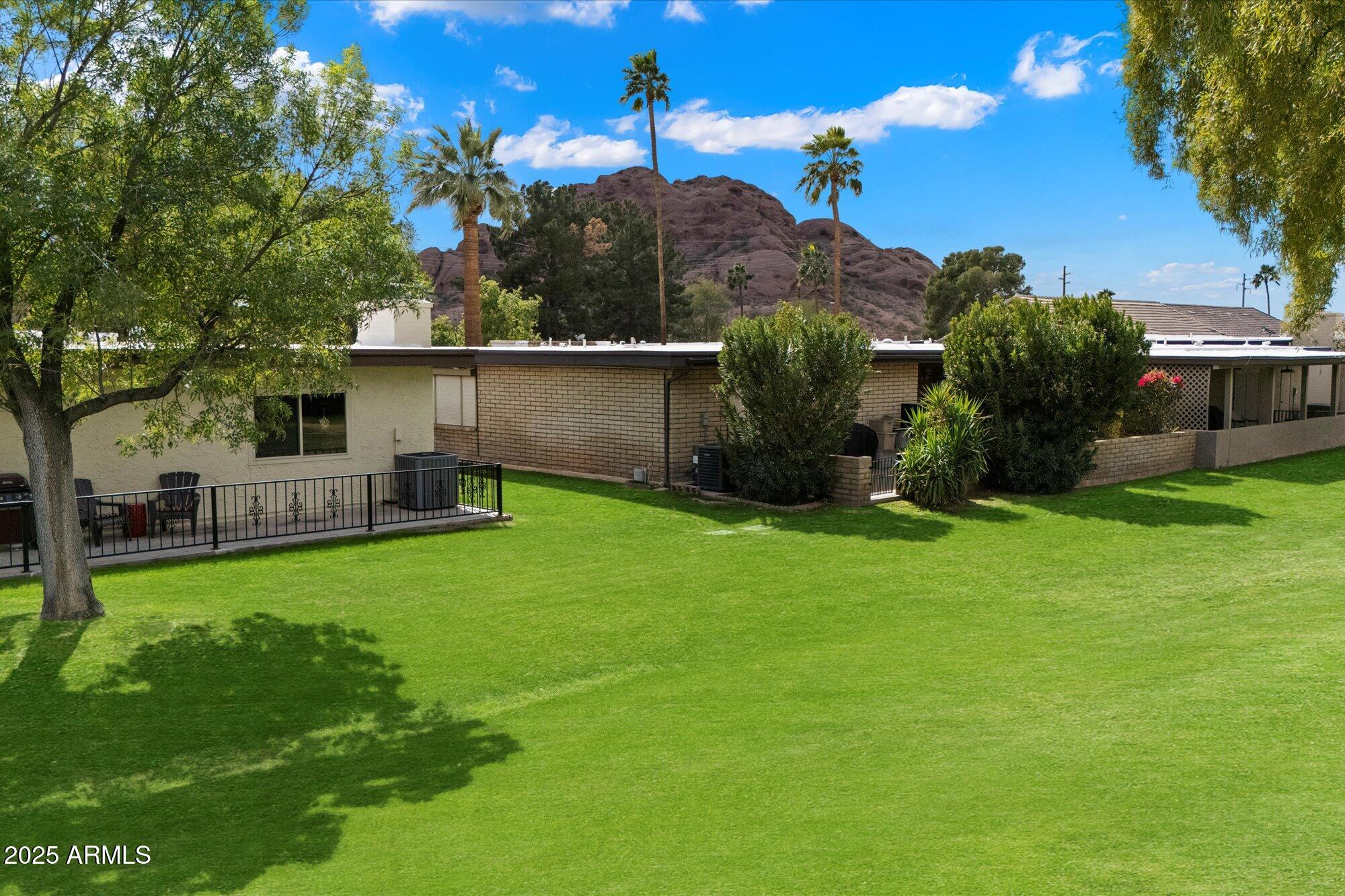 6055 E VERNON Avenue