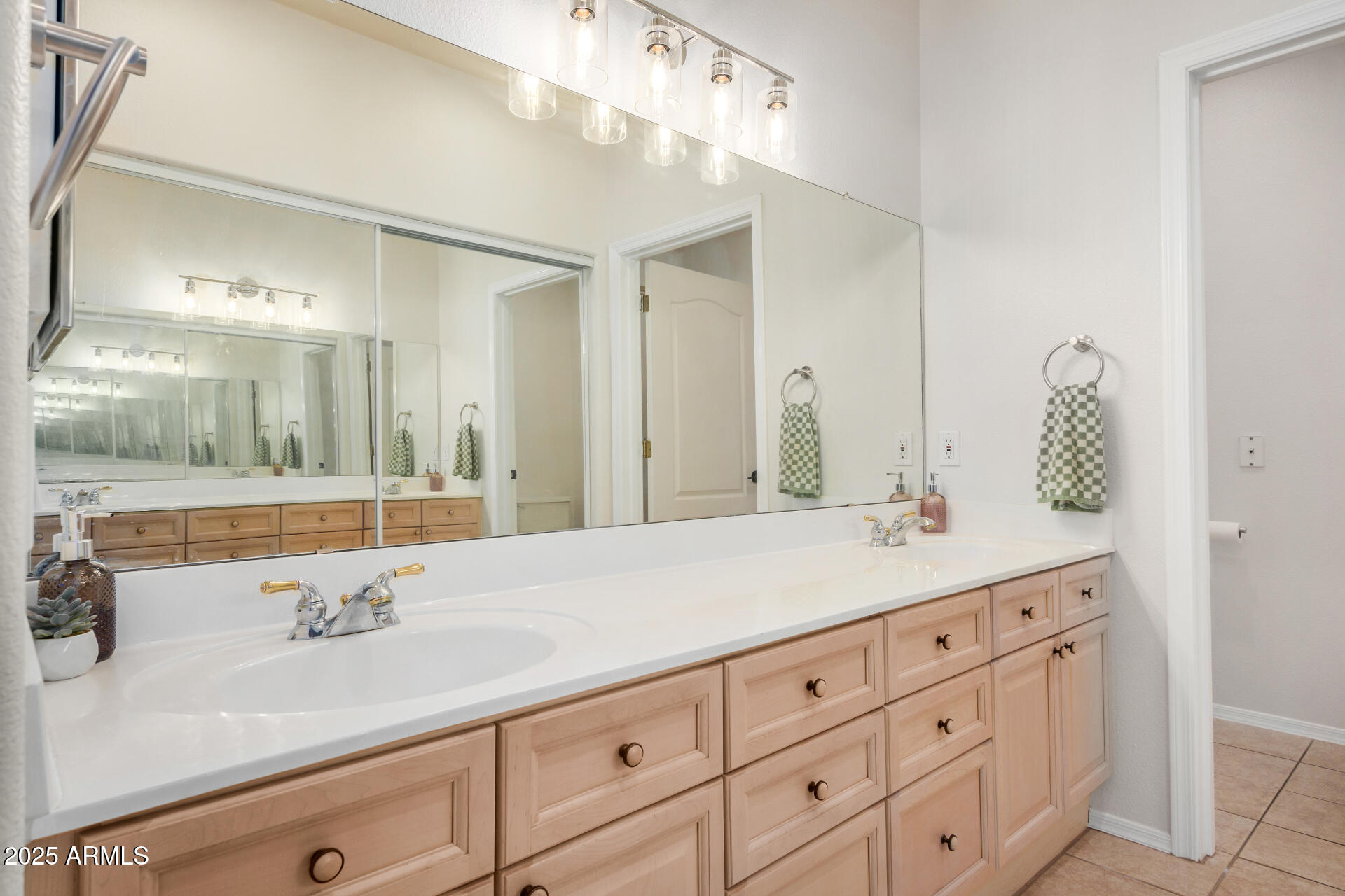 4200 N 82nd Street Unit 1019