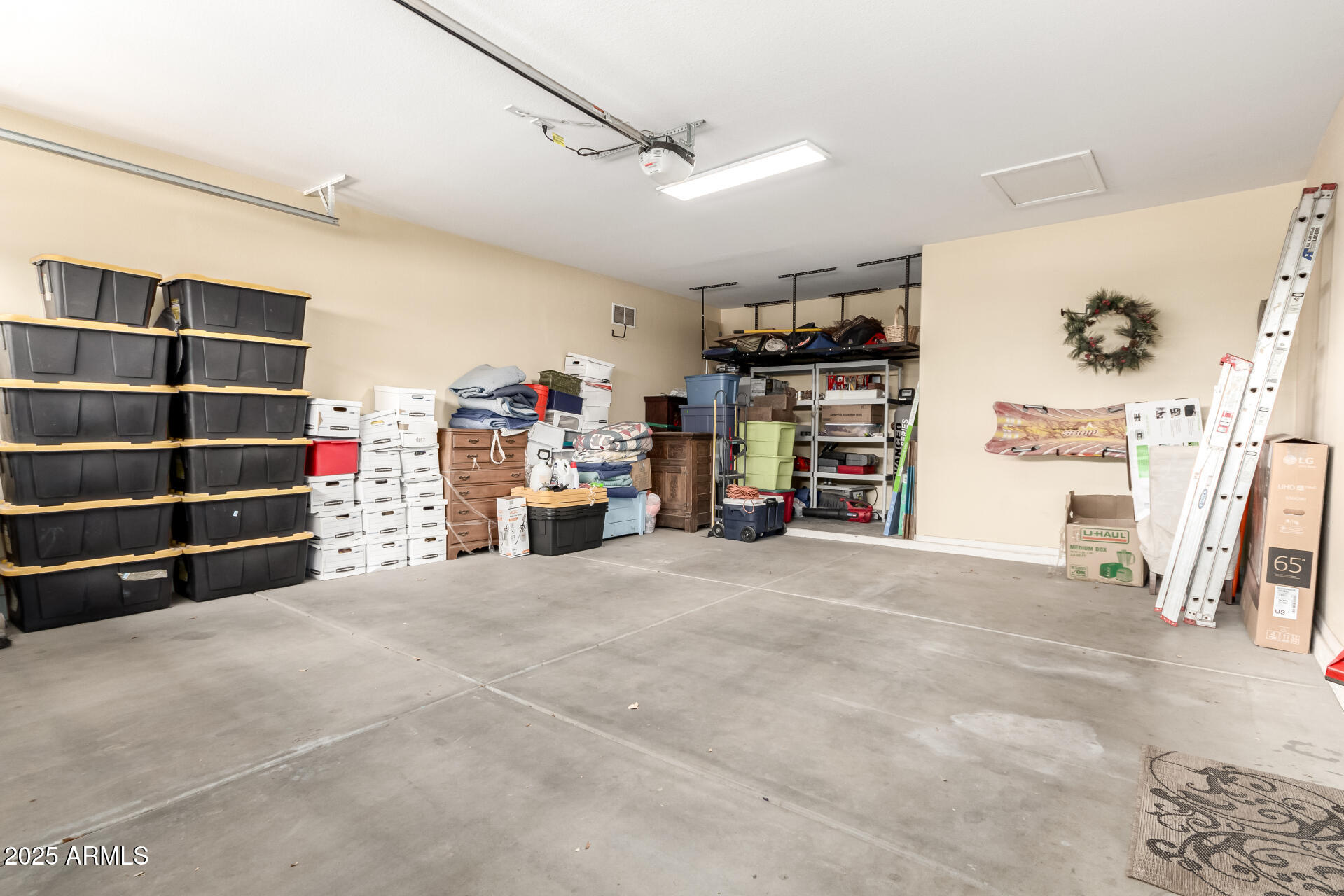 18614 E ORIOLE Way