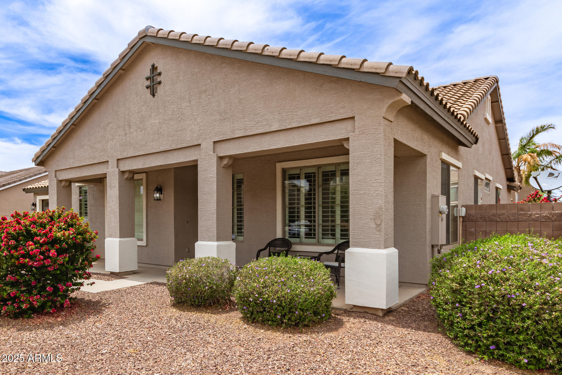 18614 E ORIOLE Way