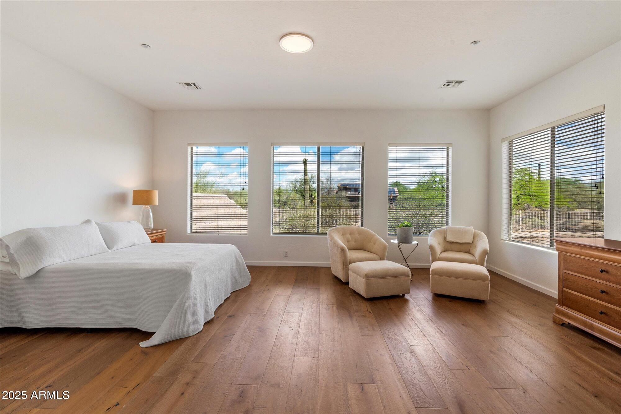 5832 E BENT TREE Drive