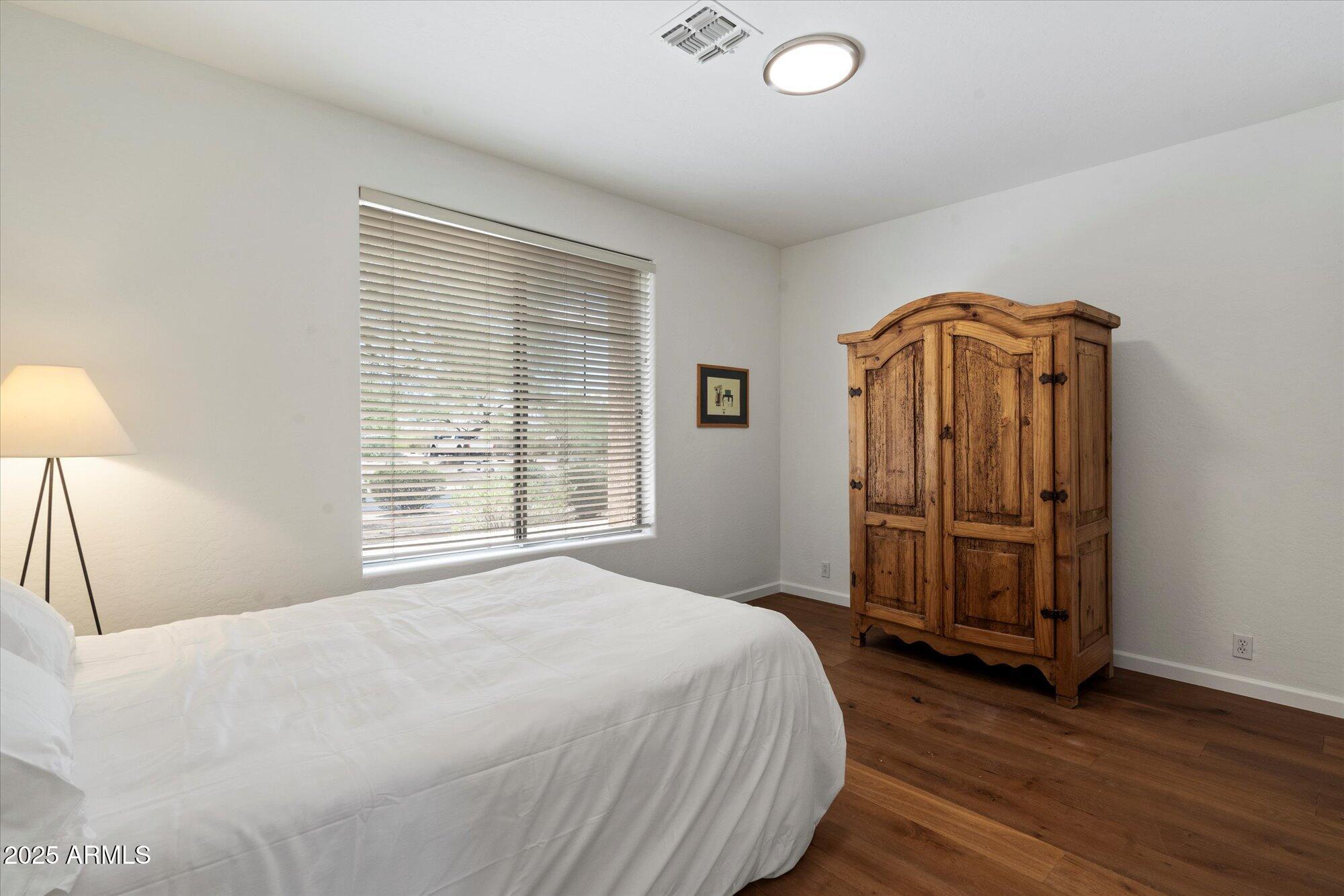 5832 E BENT TREE Drive