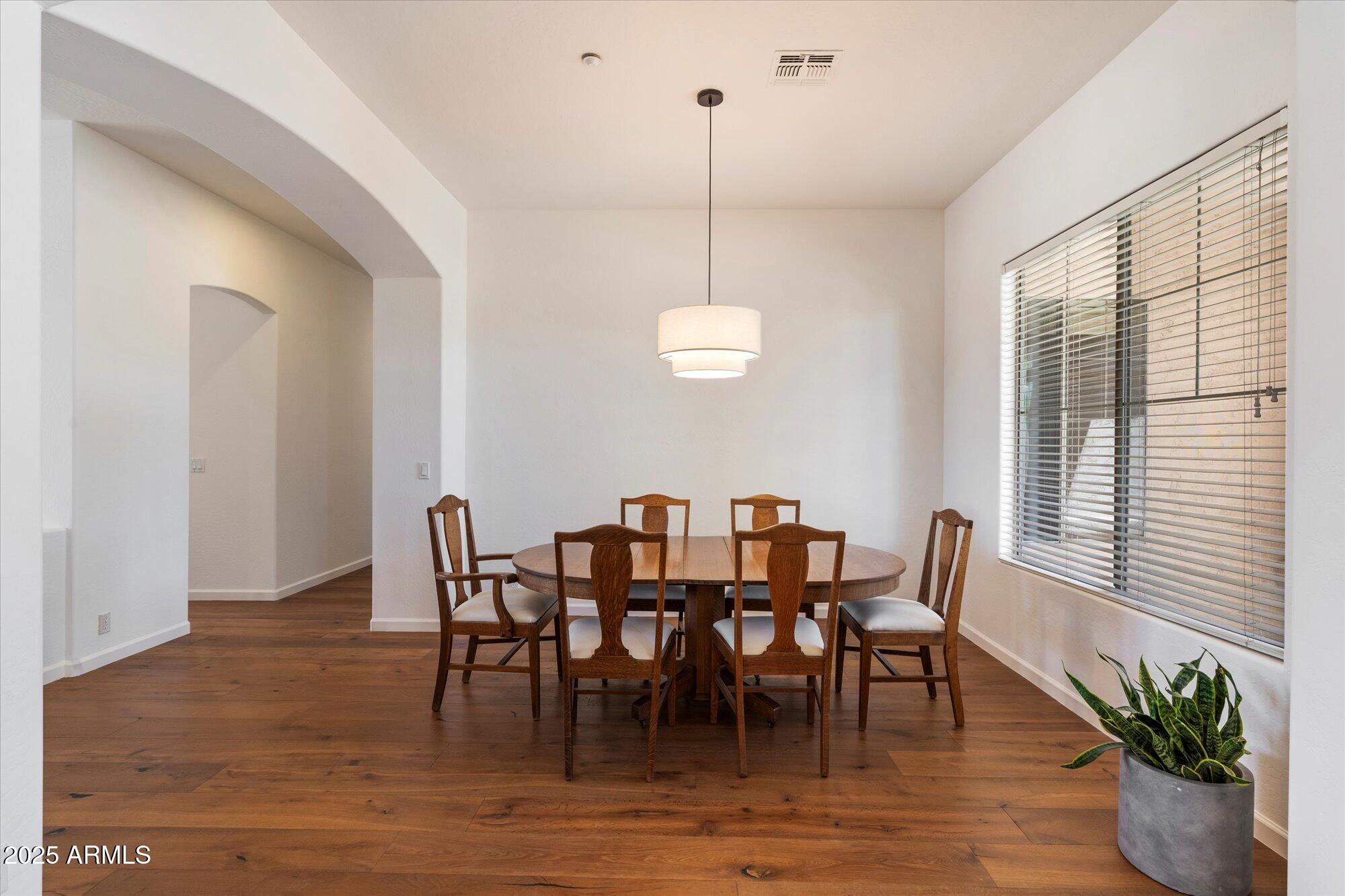 5832 E BENT TREE Drive