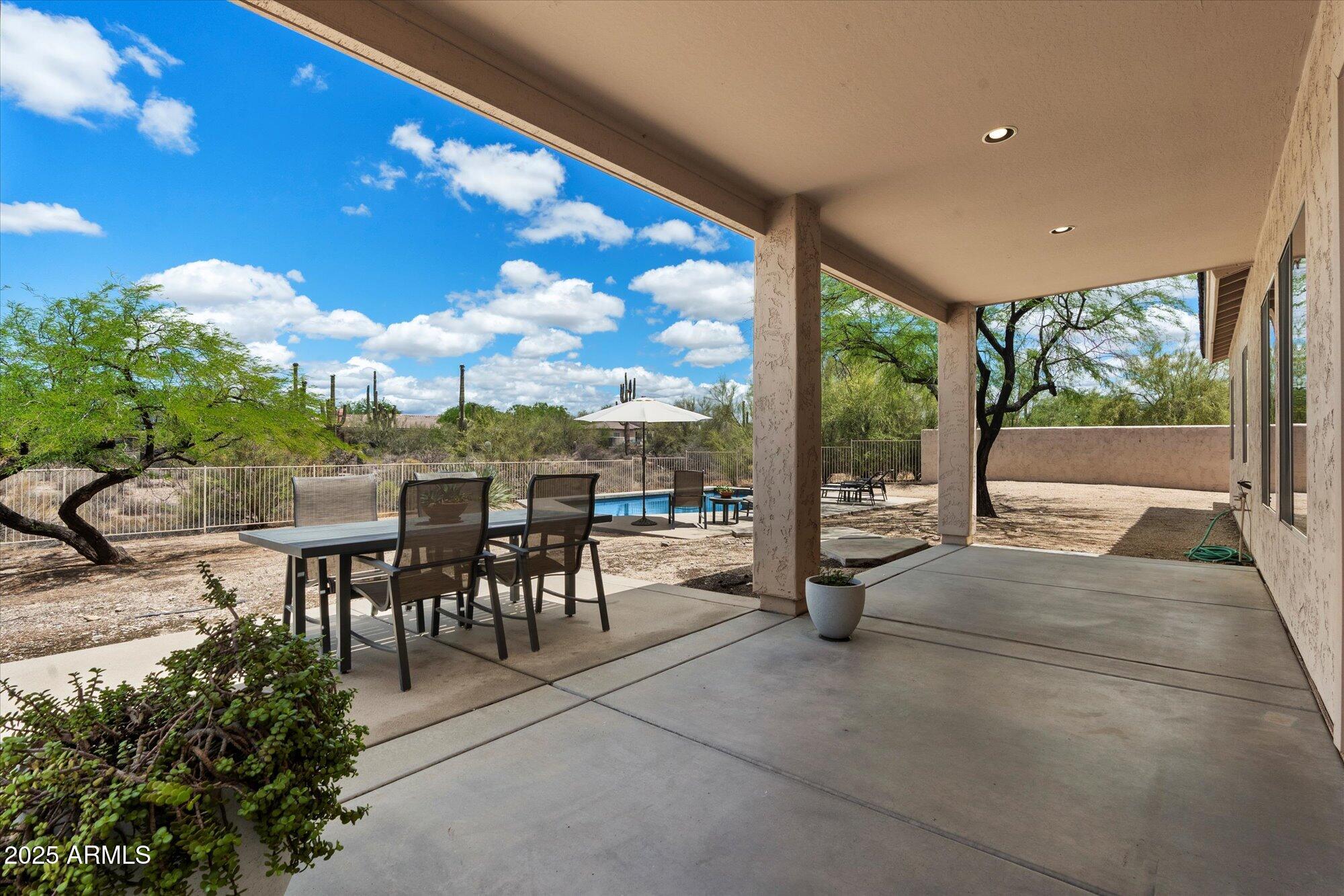 5832 E BENT TREE Drive