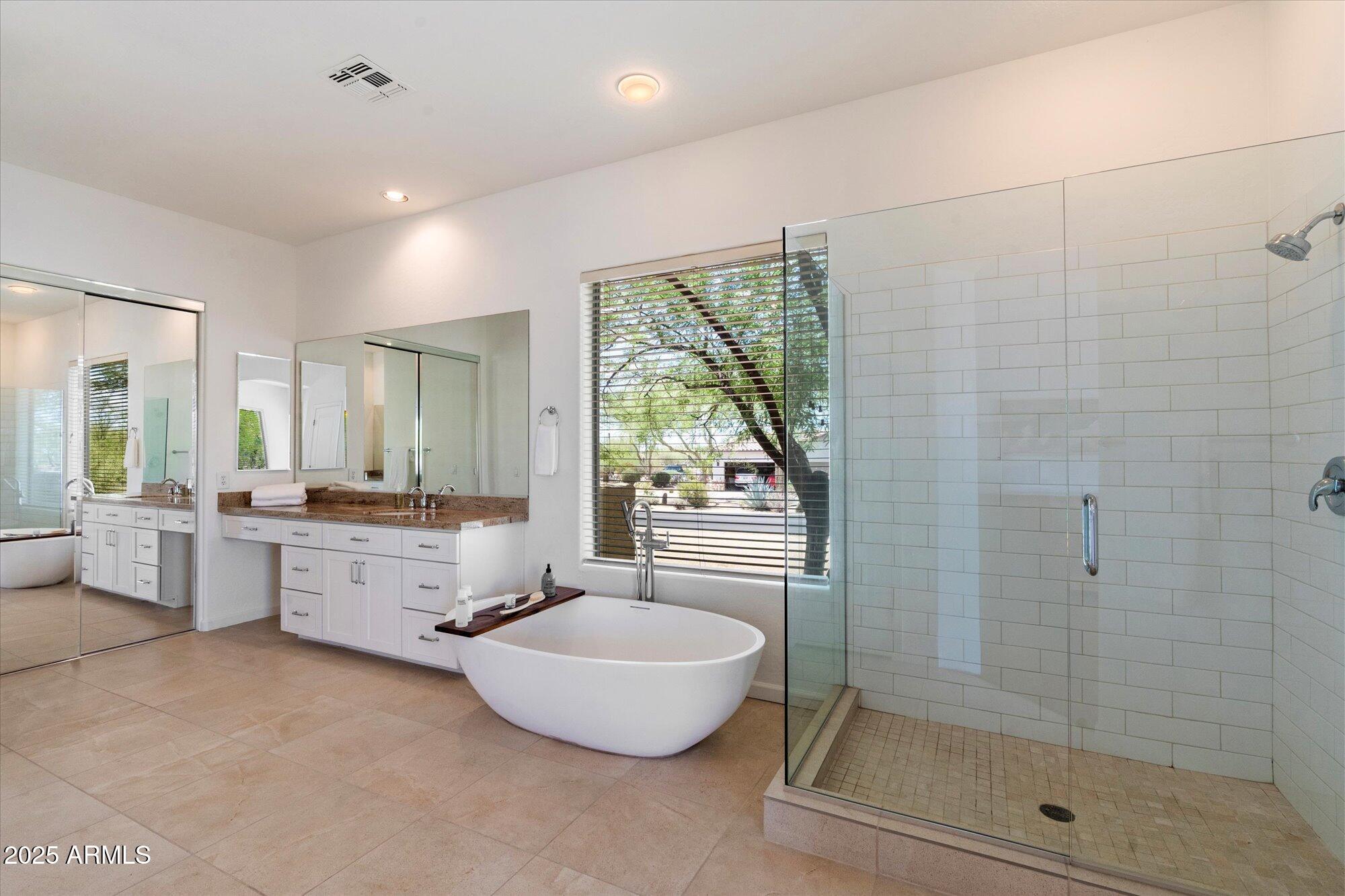 5832 E BENT TREE Drive