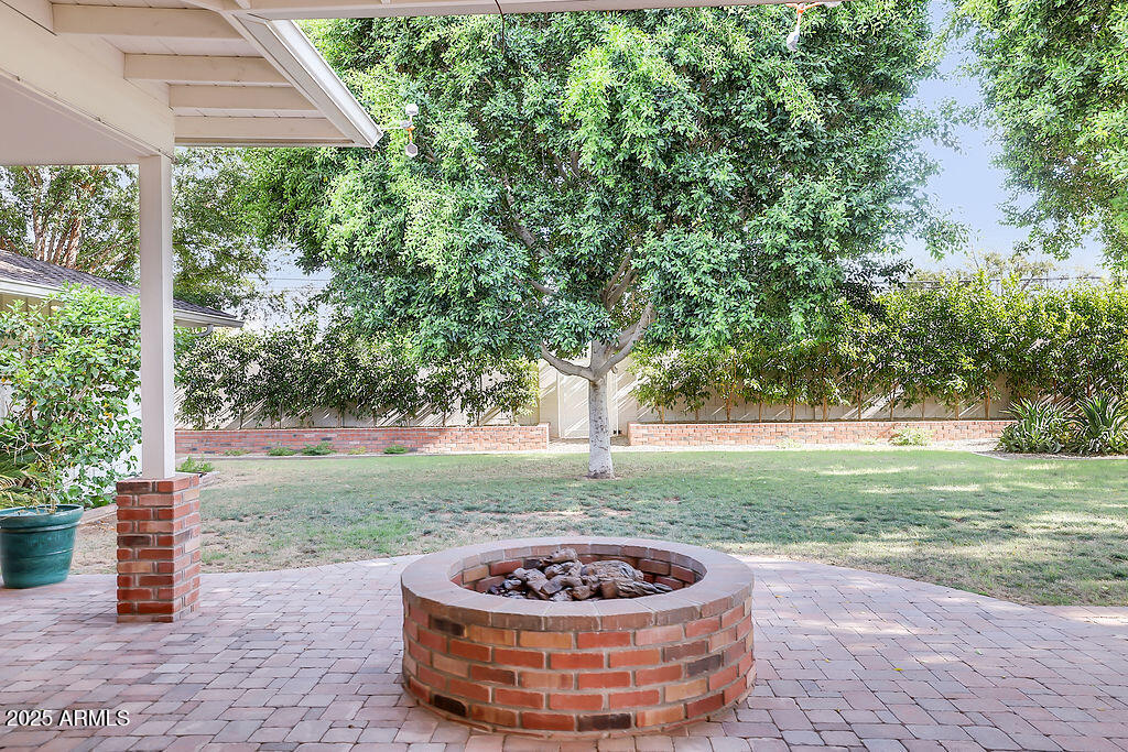 3817 E HIGHLAND Avenue