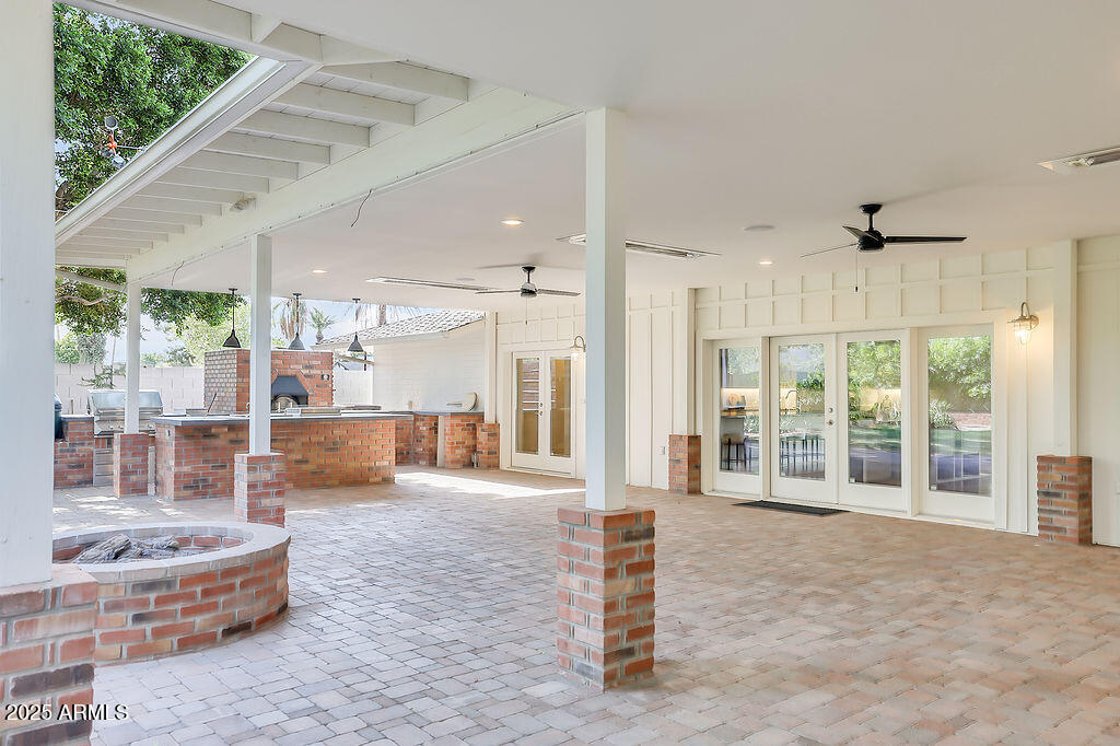 3817 E HIGHLAND Avenue