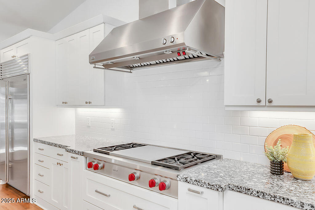 3817 E HIGHLAND Avenue