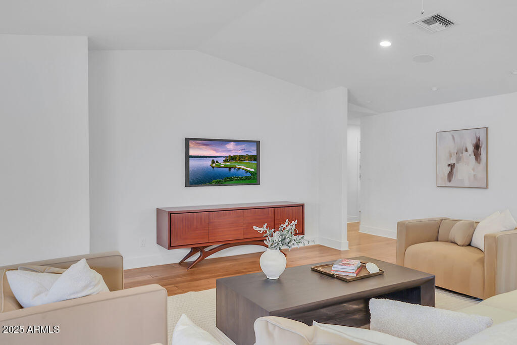 3817 E HIGHLAND Avenue