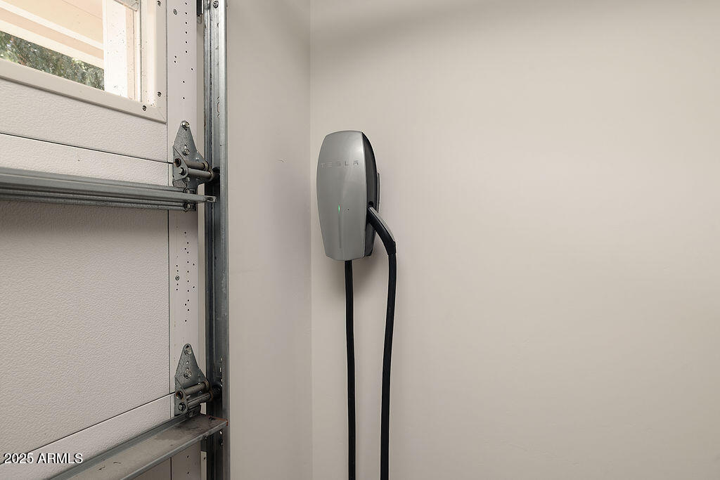 3817 E HIGHLAND Avenue