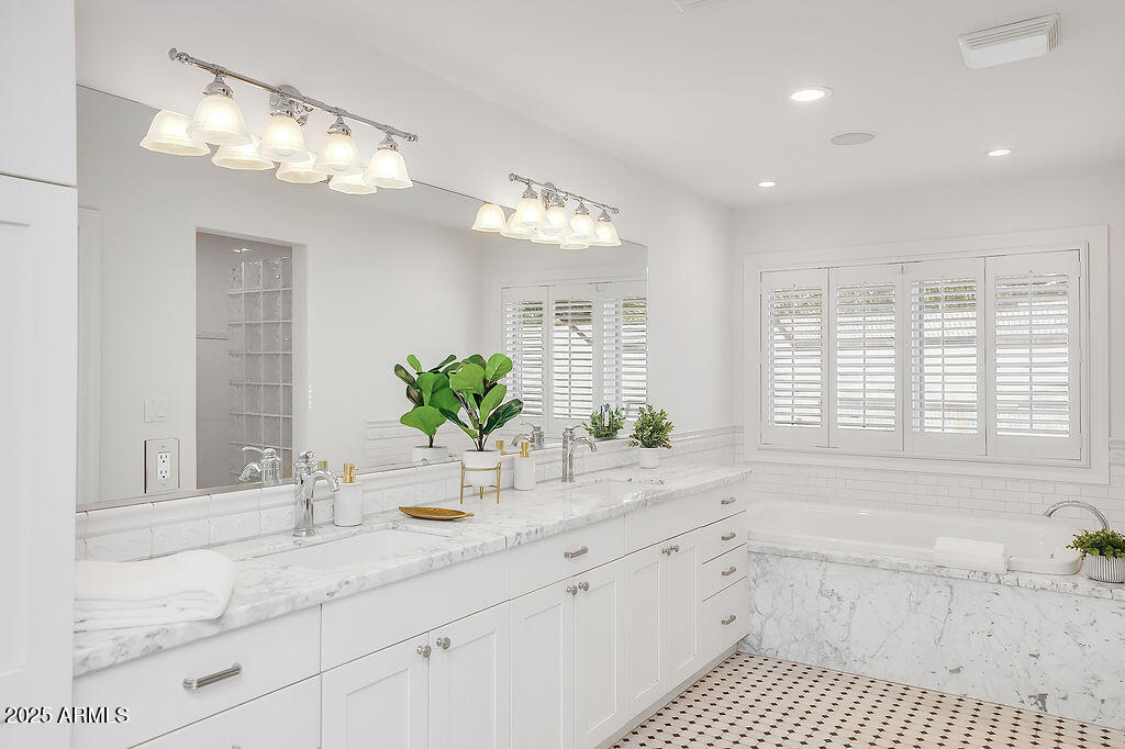 3817 E HIGHLAND Avenue