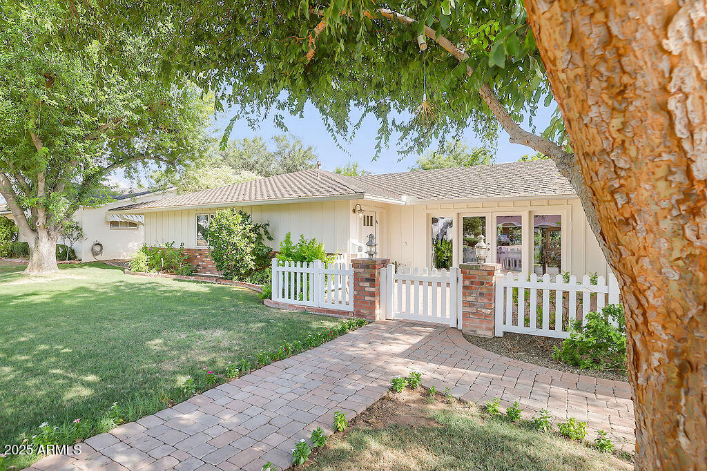 3817 E HIGHLAND Avenue