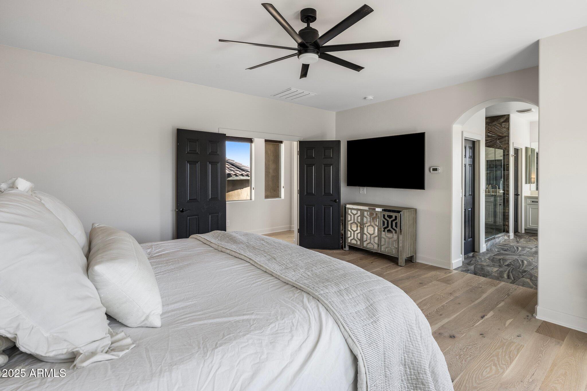 5434 E BARWICK Drive